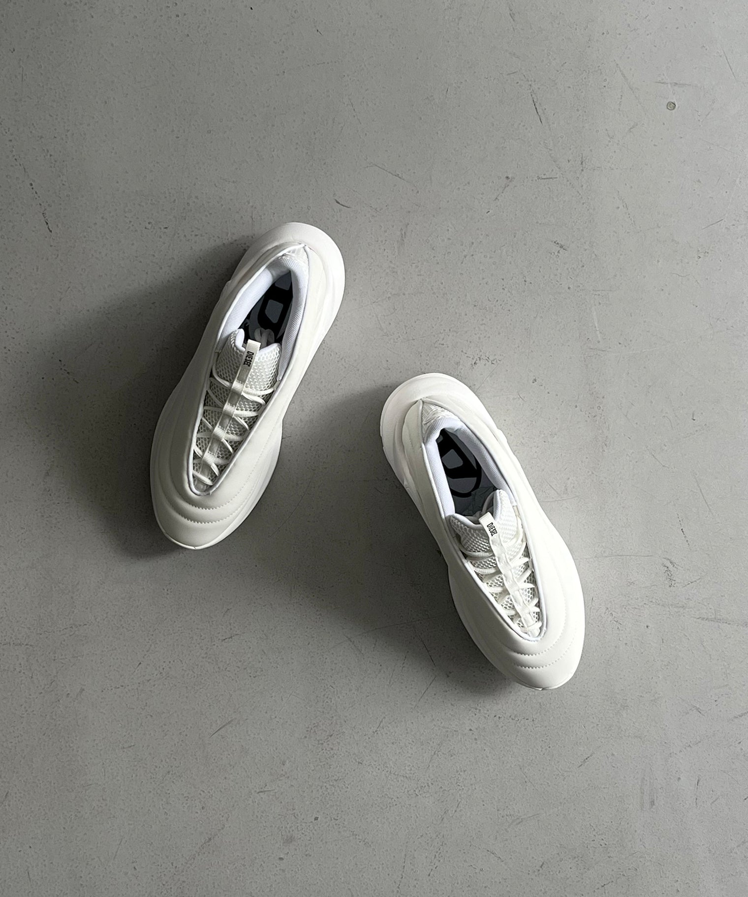 DIESEL S-d-runner x "WHITE"