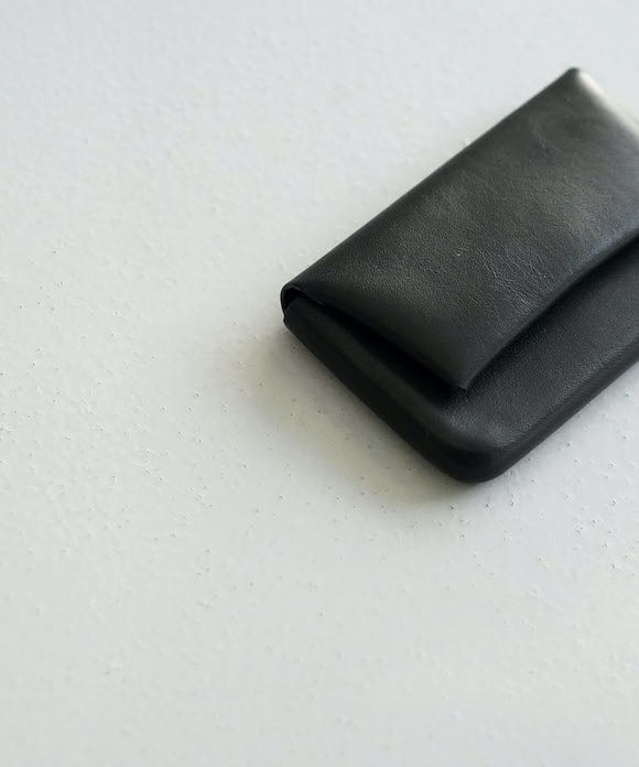 ED ROBERT JUDSON Molded purse "BLACK"