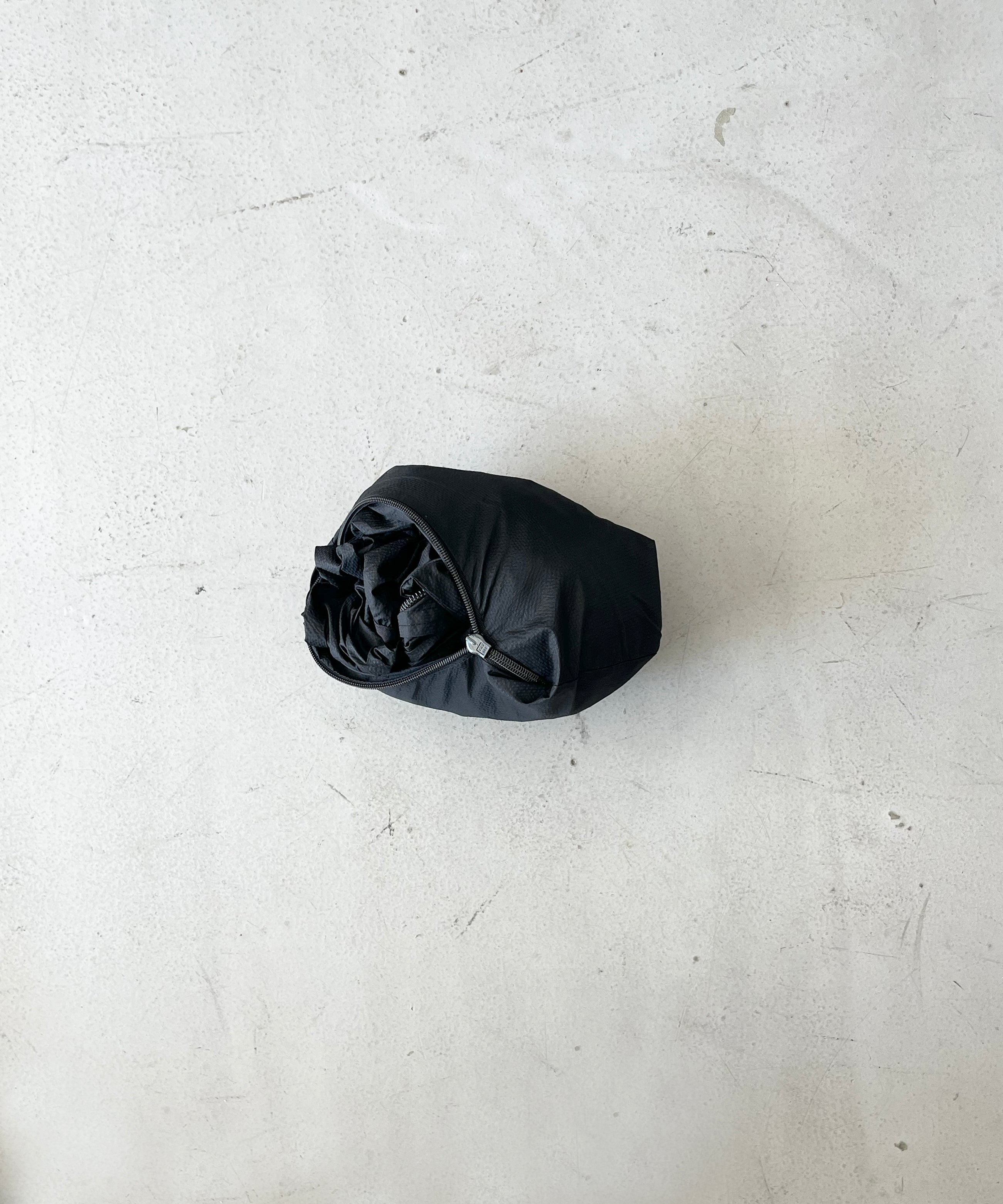 ROA Hue packable wind jacket "DARK RED"