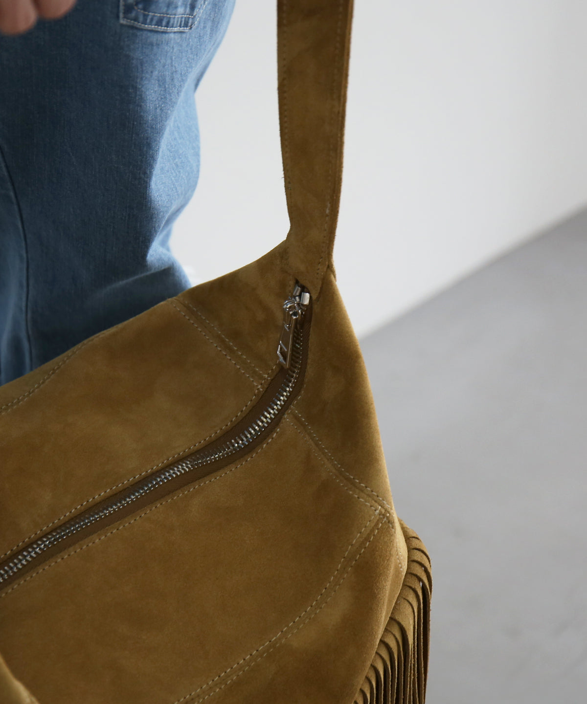 UNUSED Uh0636 leather bag "CAMEL"