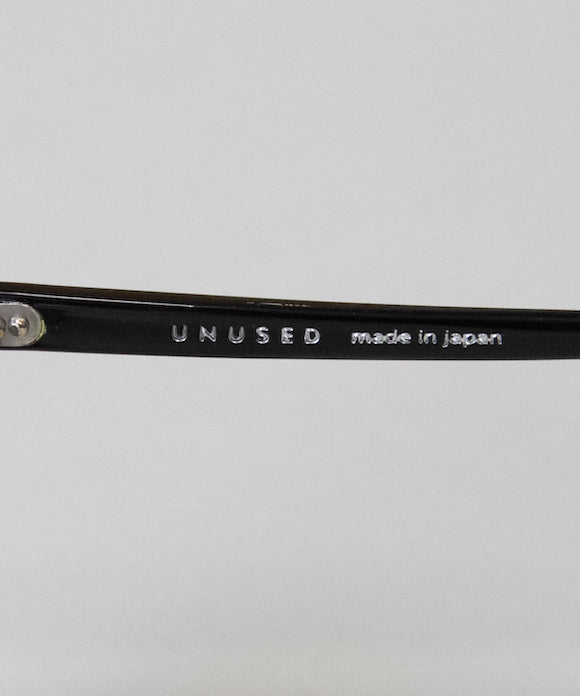 UNUSED Uh0429 "BLACK"