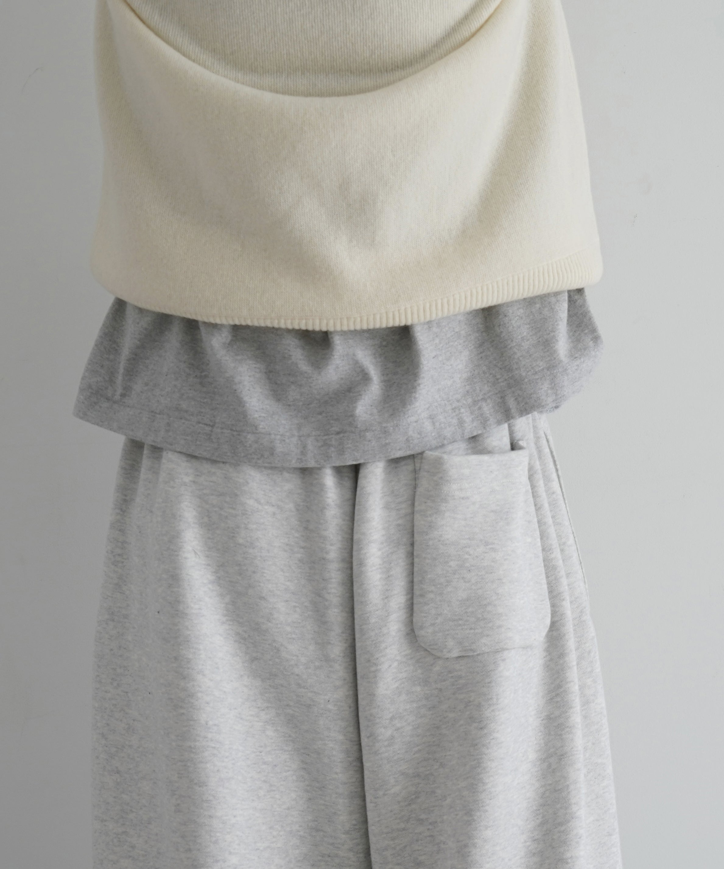 KAIKO Loose fit sweat pants "M.FIGURE"