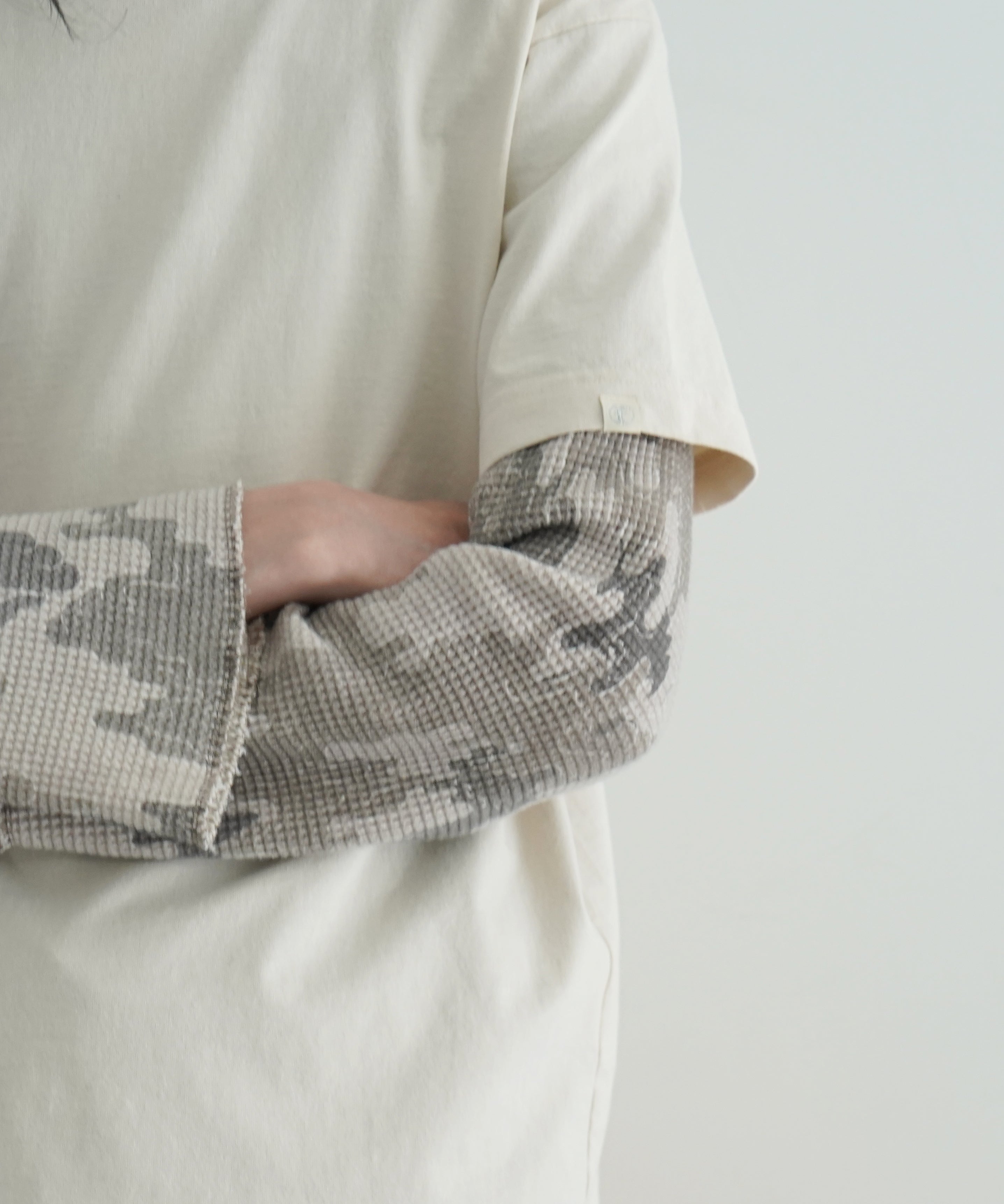 FAF(FAKE AS FLOWERS) Camo double sleeve tee "ECRU"