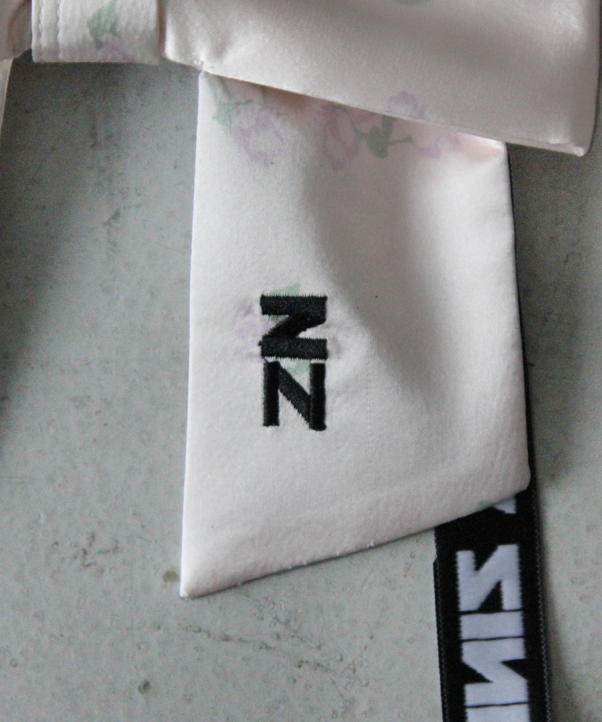 NATASHA ZINKO Bow bag charm "PINK"