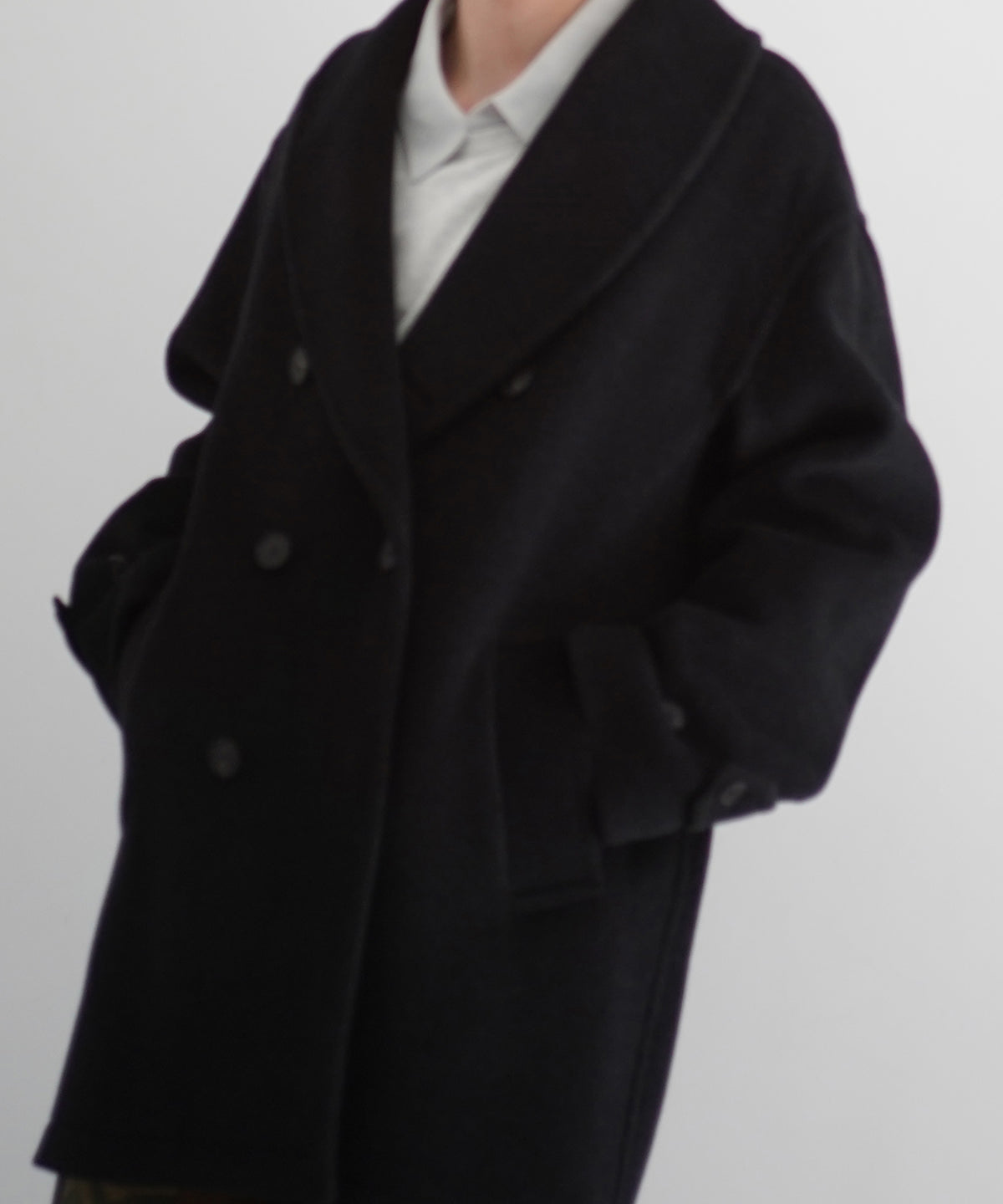 AURALEE Wool herringbone shawl collar coat “DARK CHARCOAL”