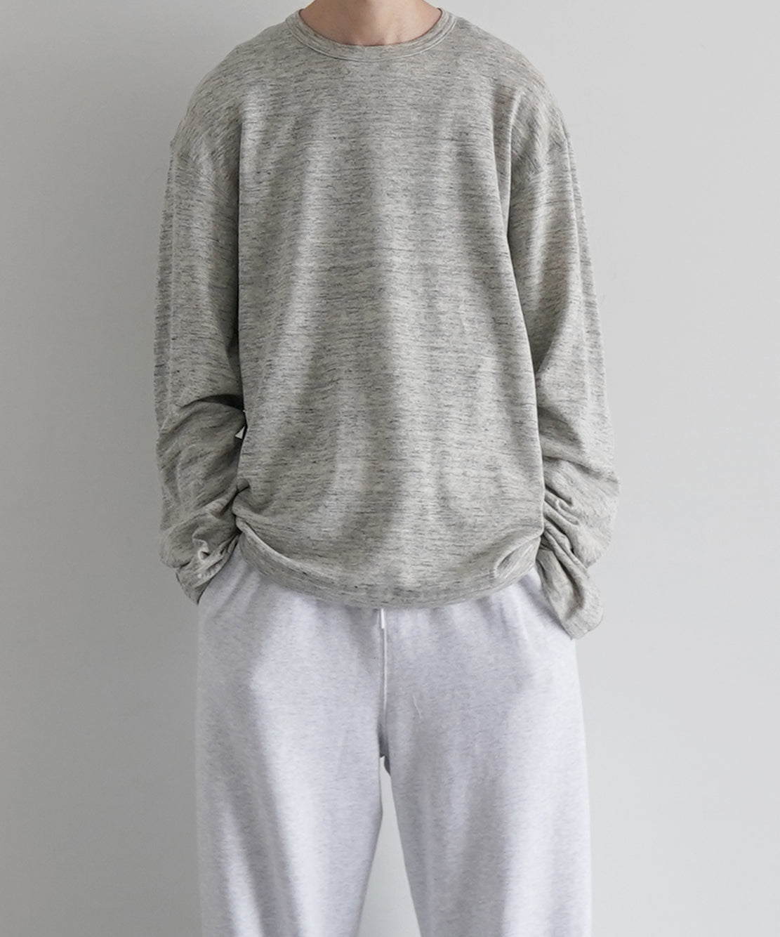 ensou. D-shaped long sleeve tee "TOP GREY"