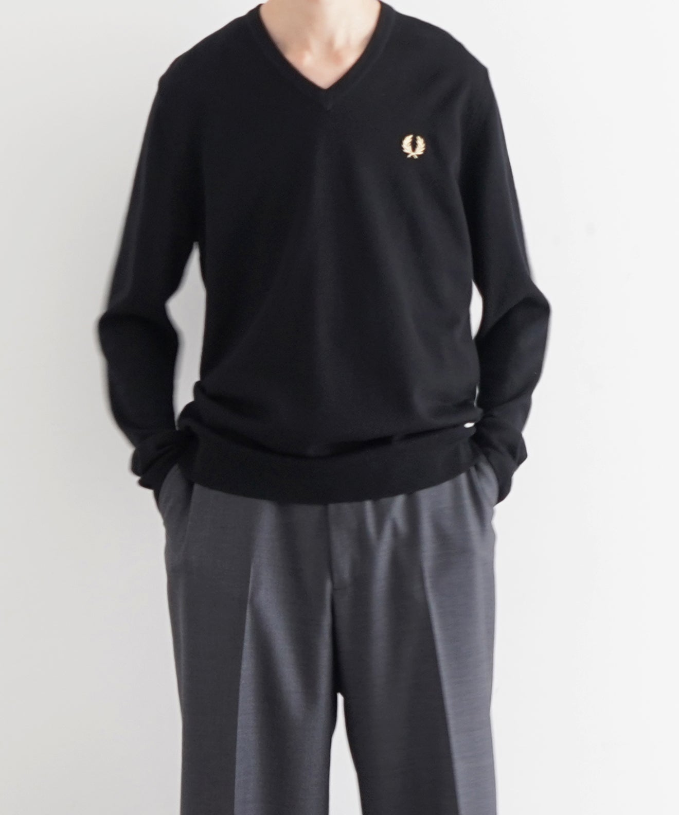 FRED PERRY【フレッドペリー】 Classic v neck jumper 