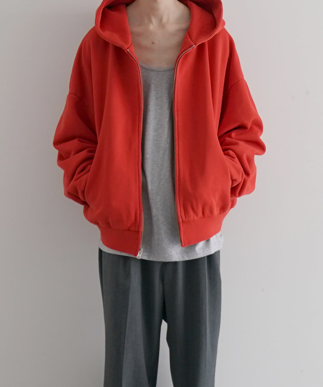 ENTIRE STUDIOS Thermal hood "CHERRY"