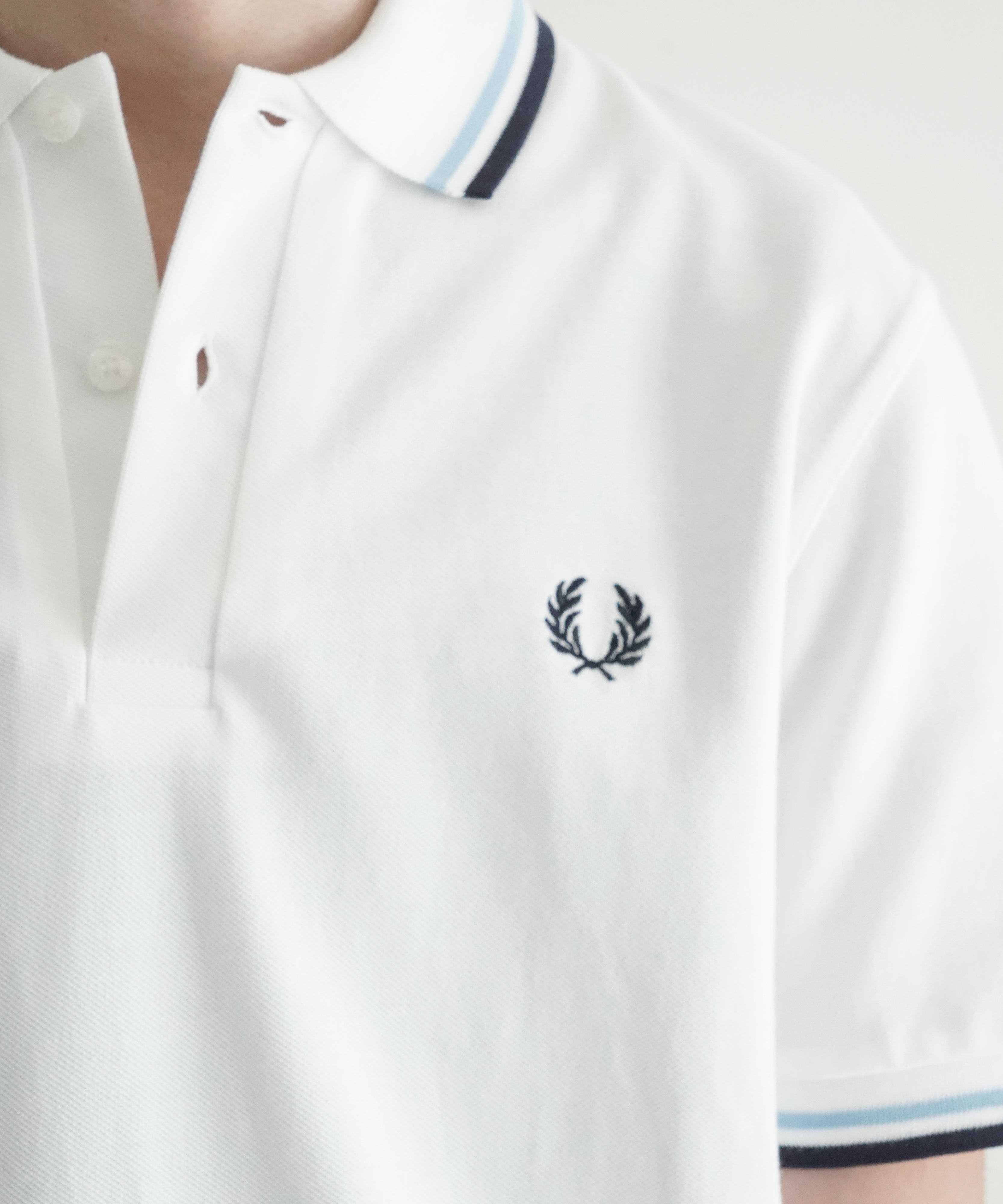 FRED PERRY Twin tipped fred perry shirt "LGIC/SWHI/TN"