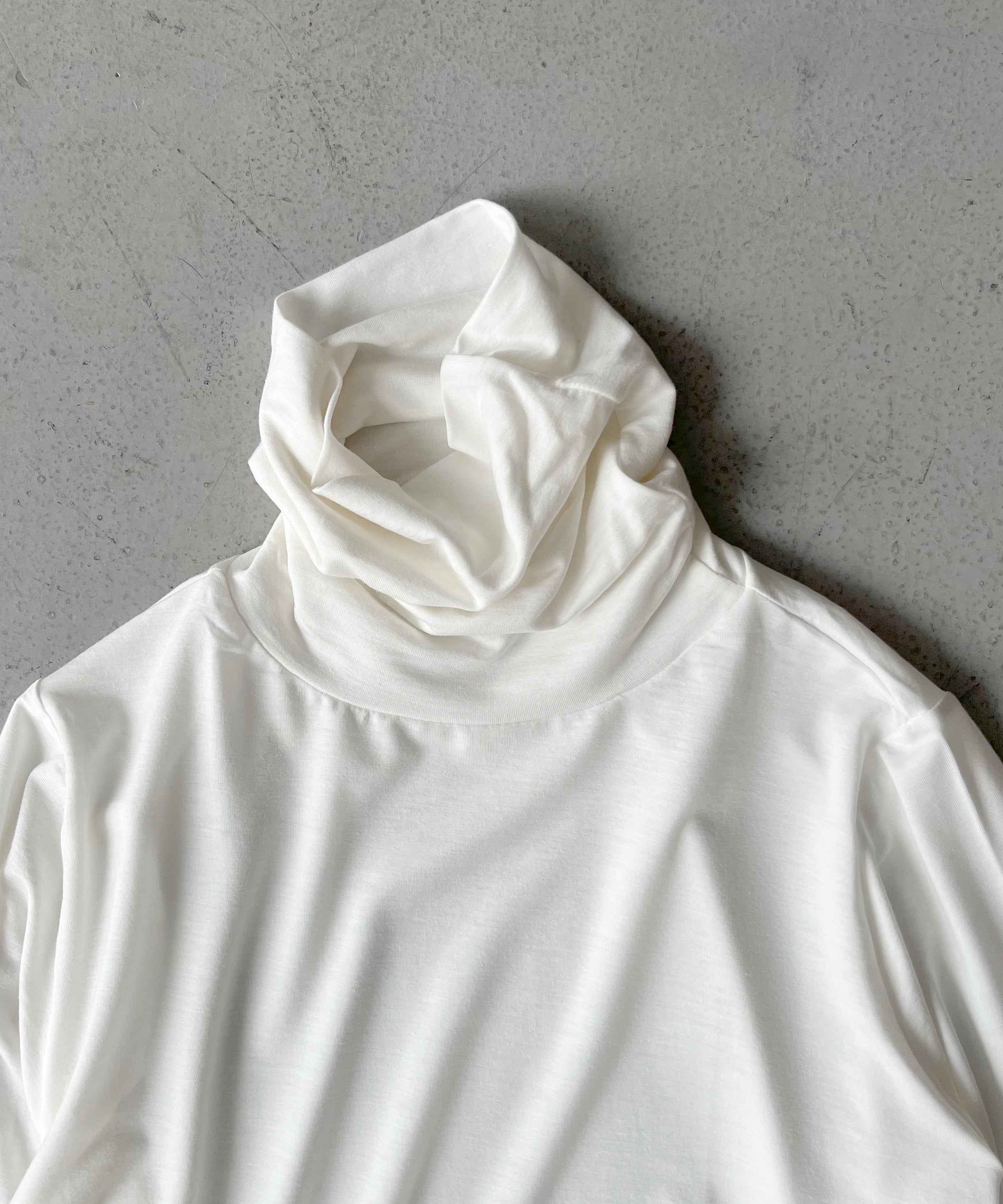 Baserange Turtleneck "UNDYED"