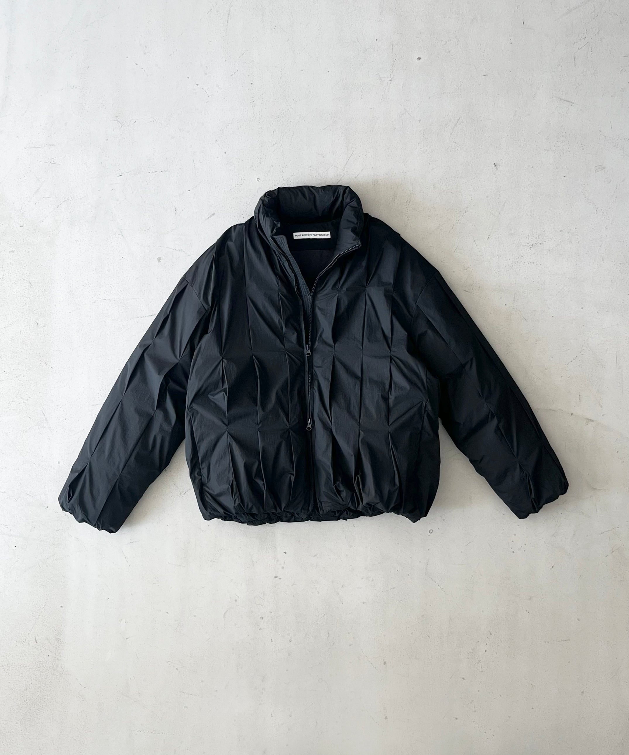 POST ARCHIVE FACTION(PAF) Cocoon Down "METALLIC BLACK"