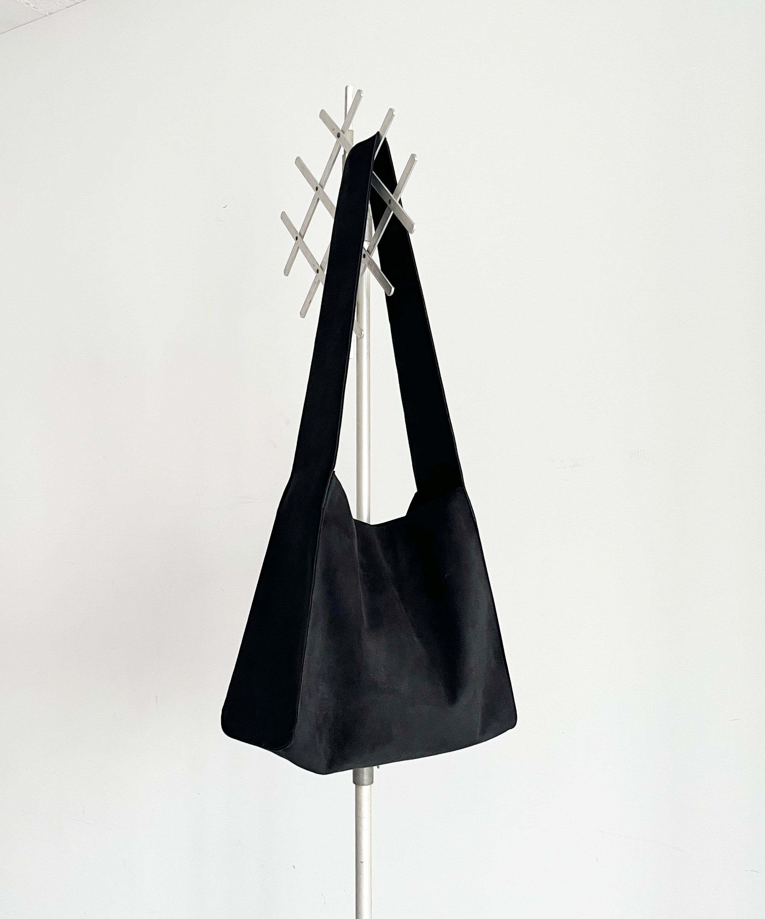 KAIKO Ultrasuede shoulder bag "SNOW"