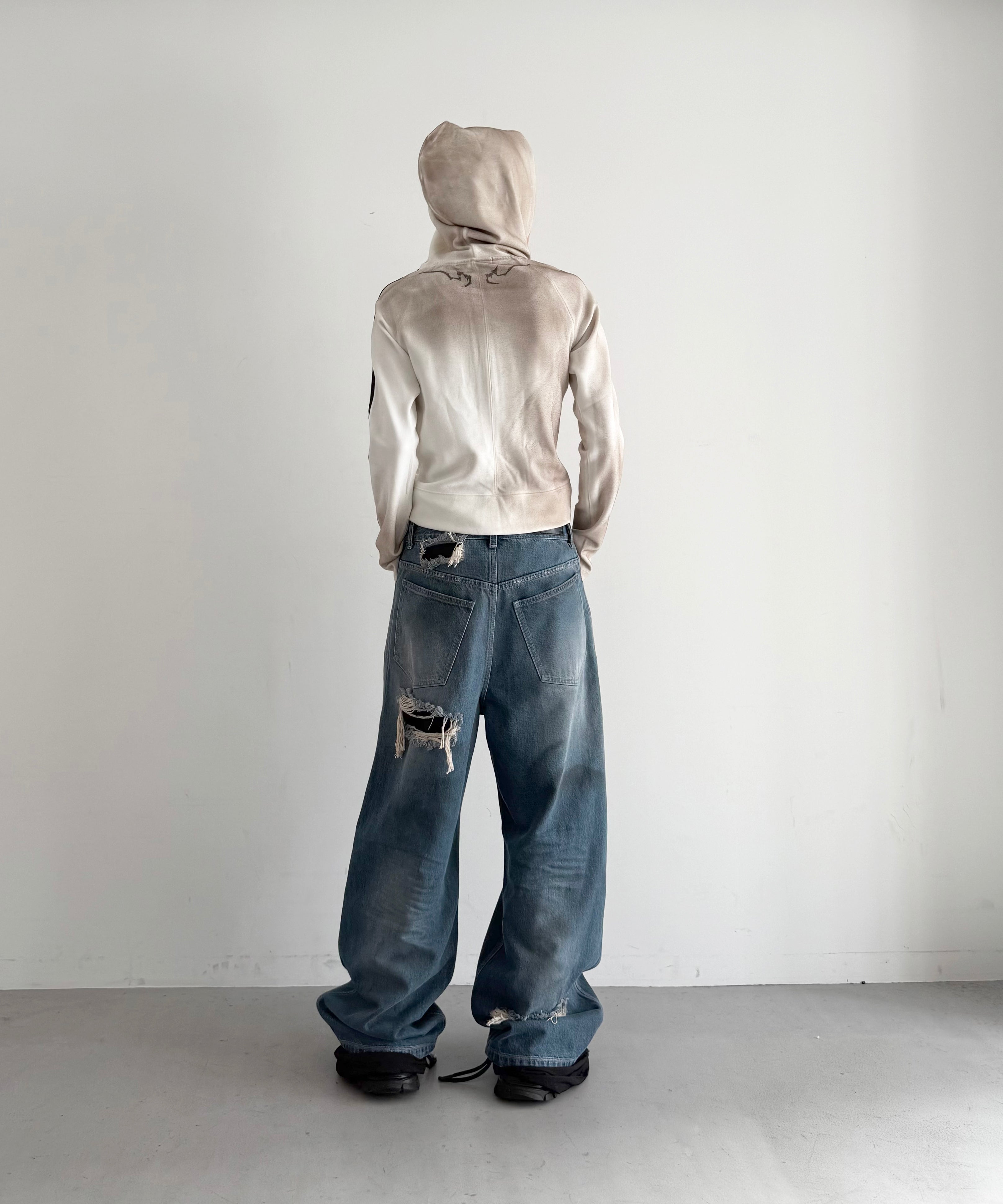 LOADINGROOM Tattoo track hoodie zip "WHITE"