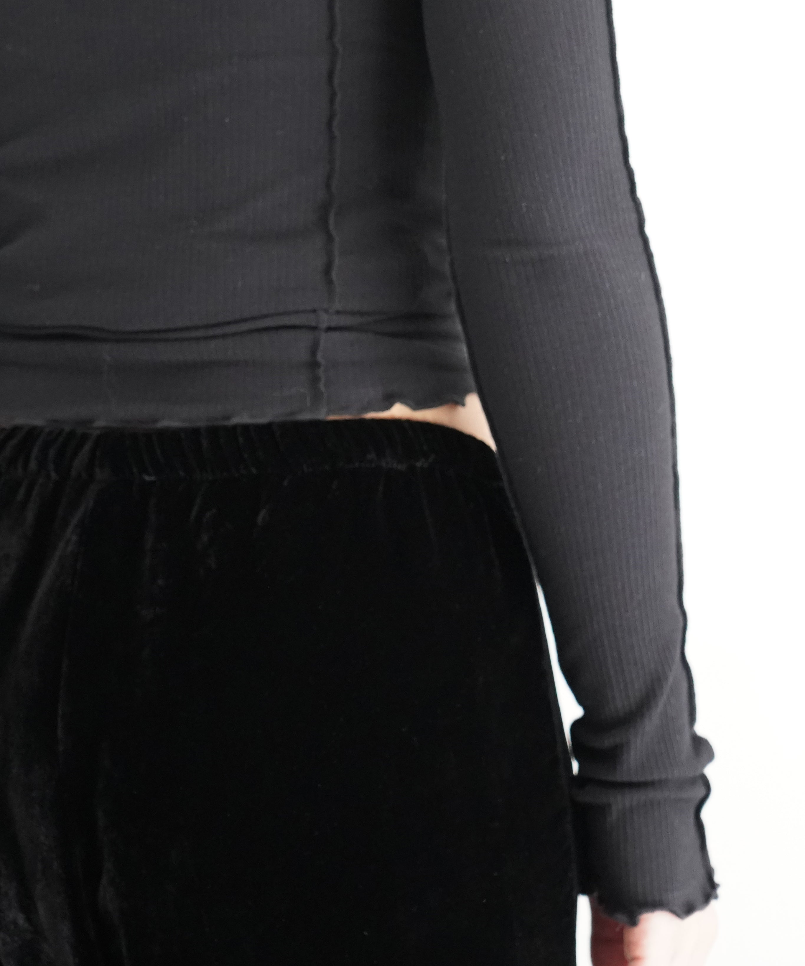 Baserange Olin pants "BLACK"