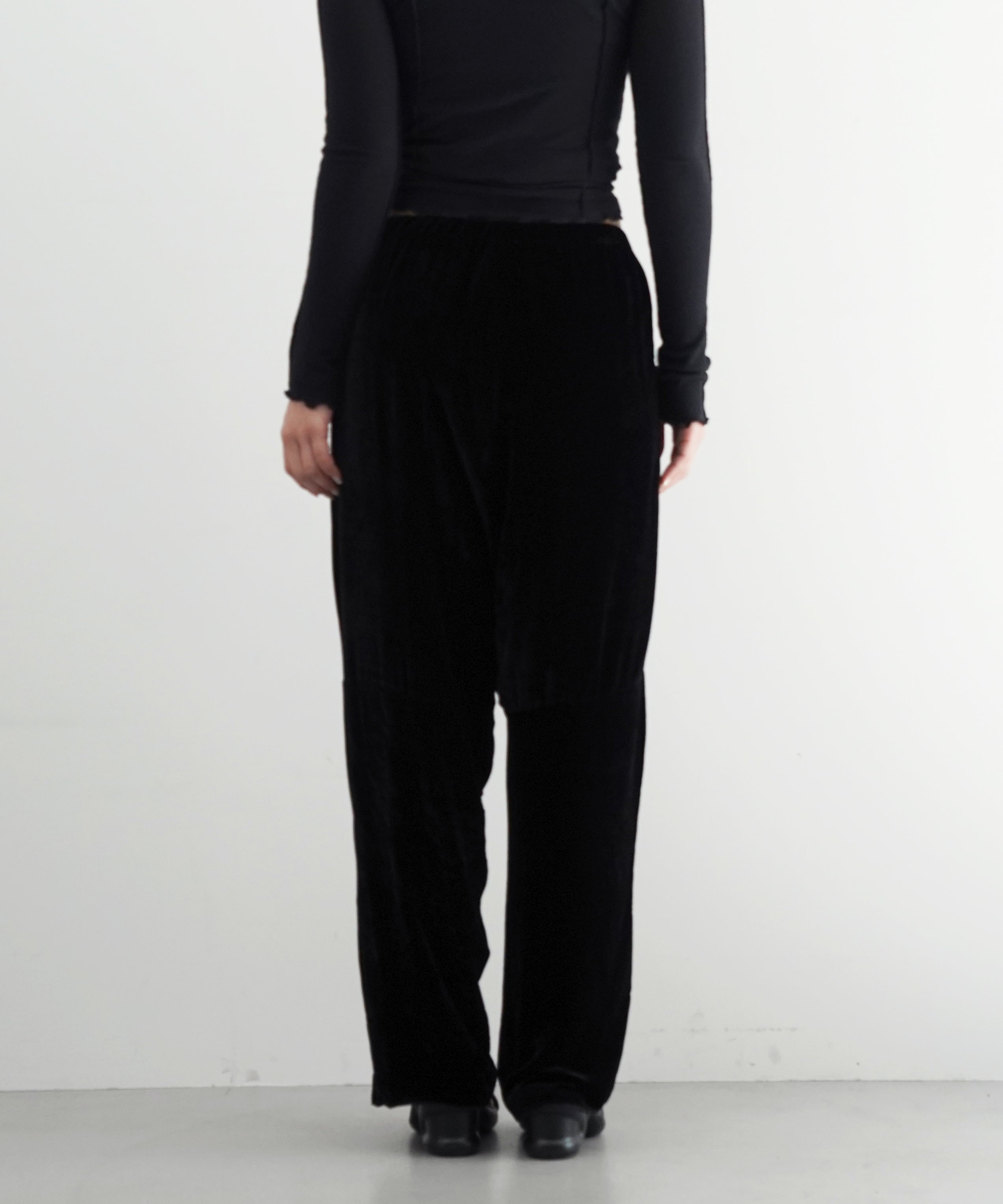 Baserange Olin pants "BLACK"