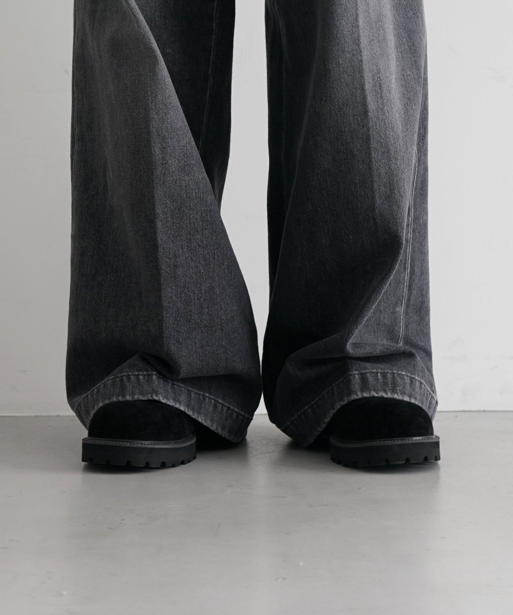 【EXCLUSIVE】NEONSIGN Drill wide denim pants v1.6 "BLK USED"