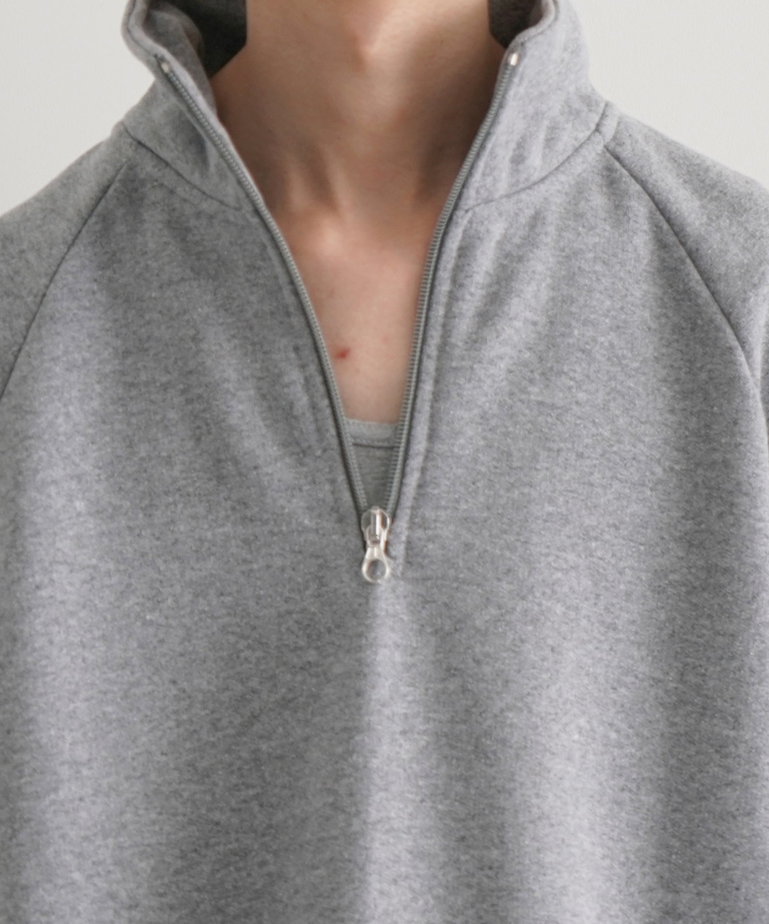 VESTI Fm-raglan "GRAY"