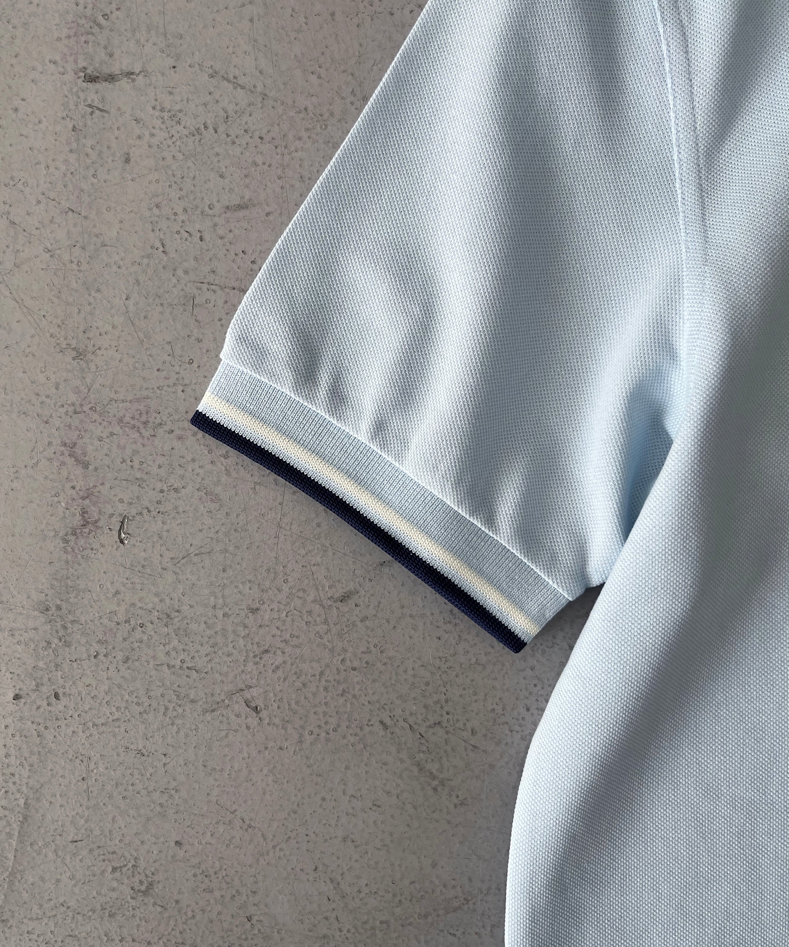 FRED PERRY Twin tipped fred perry shirt "LGIC/SWHI/TN"