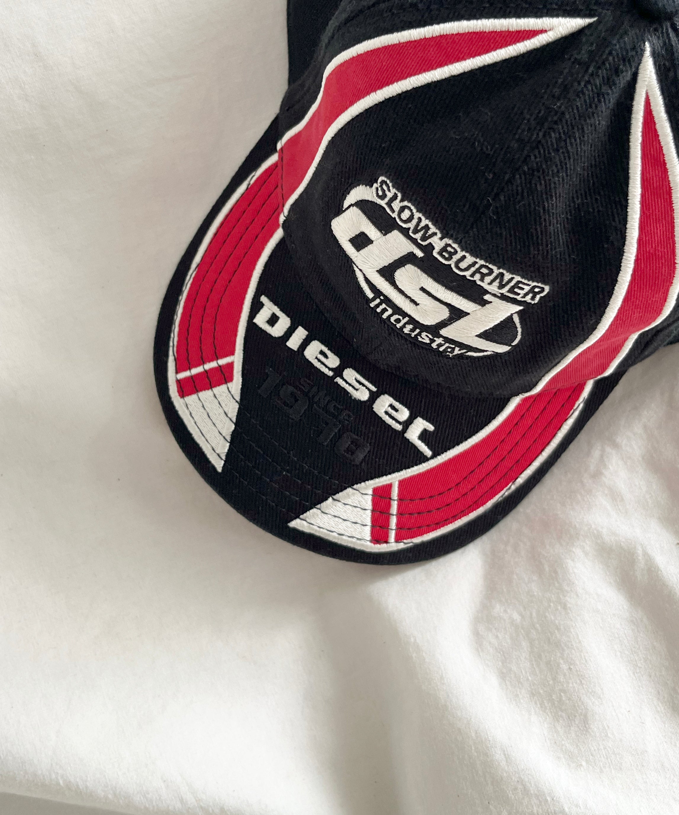 DIESEL Baseball cap with embroidered detail "RED"