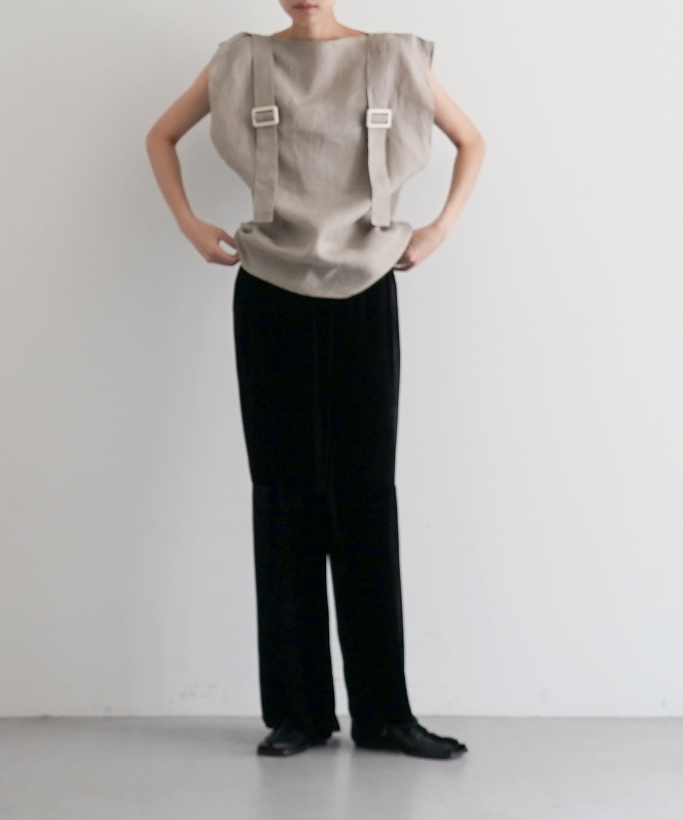 Baserange Olin pants "BLACK"