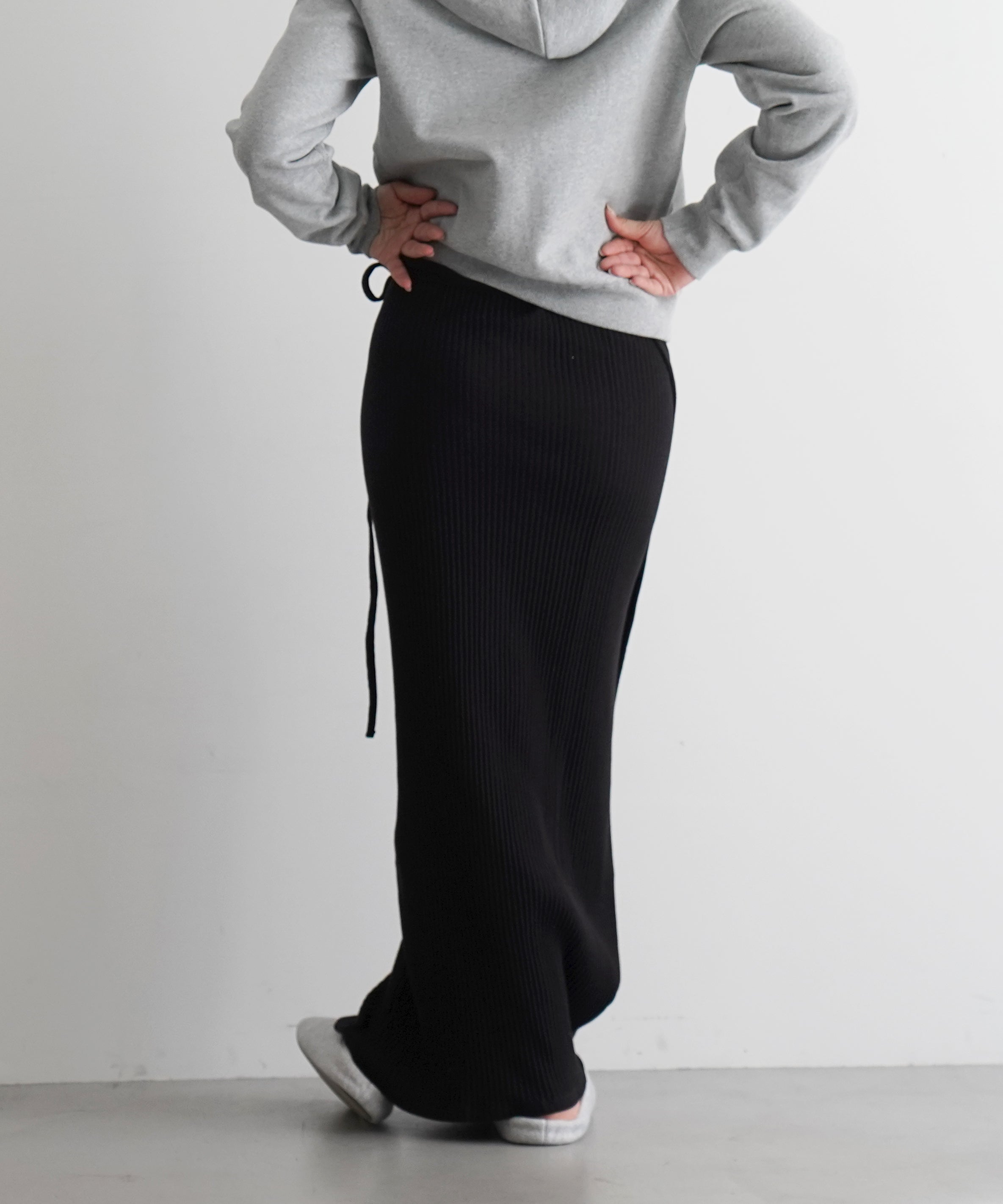 Baserange Brig skirt "BLACK"