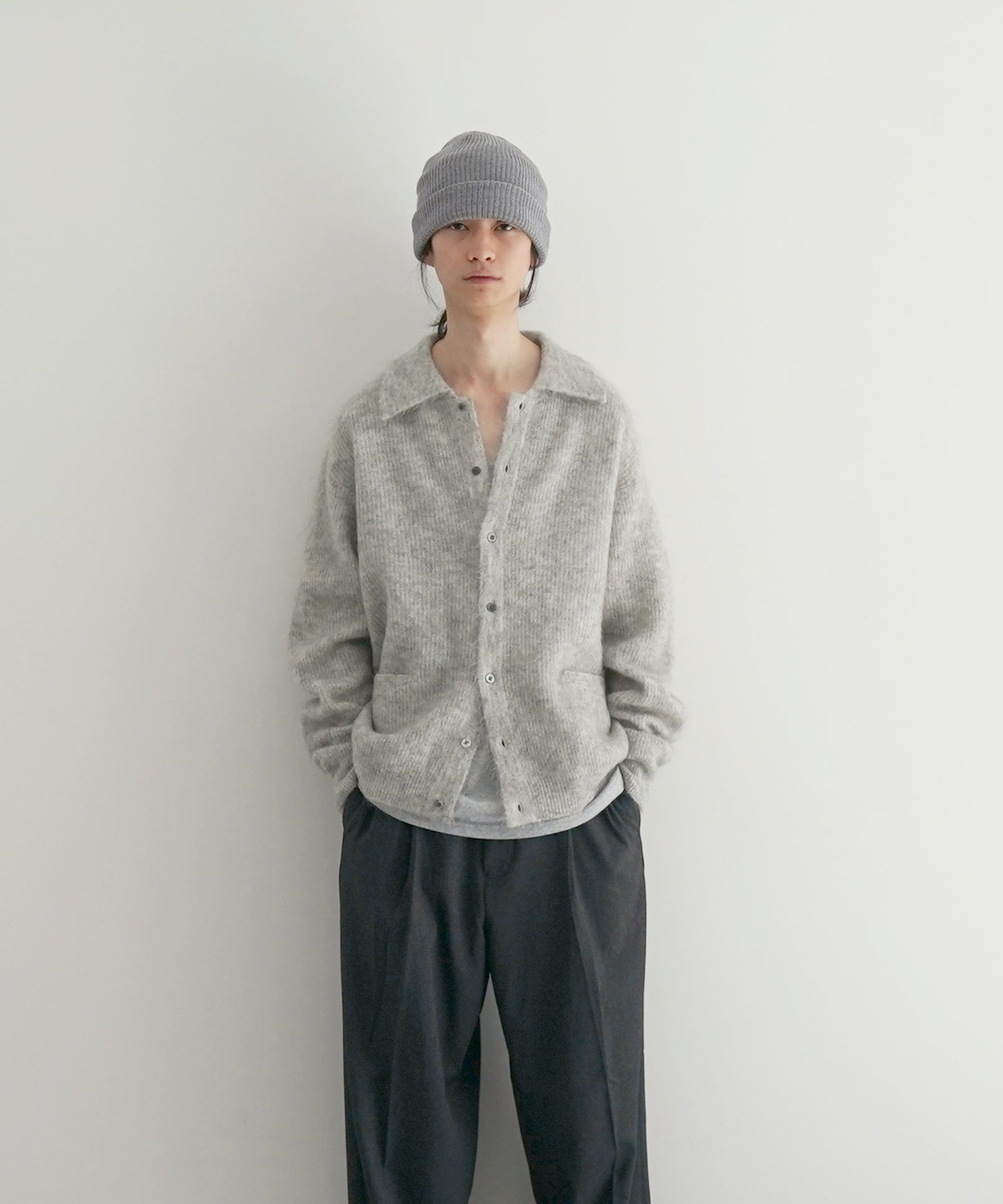 【EXCLUSIVE】crepuscule Mohair polo cardigan "C.GRAY"