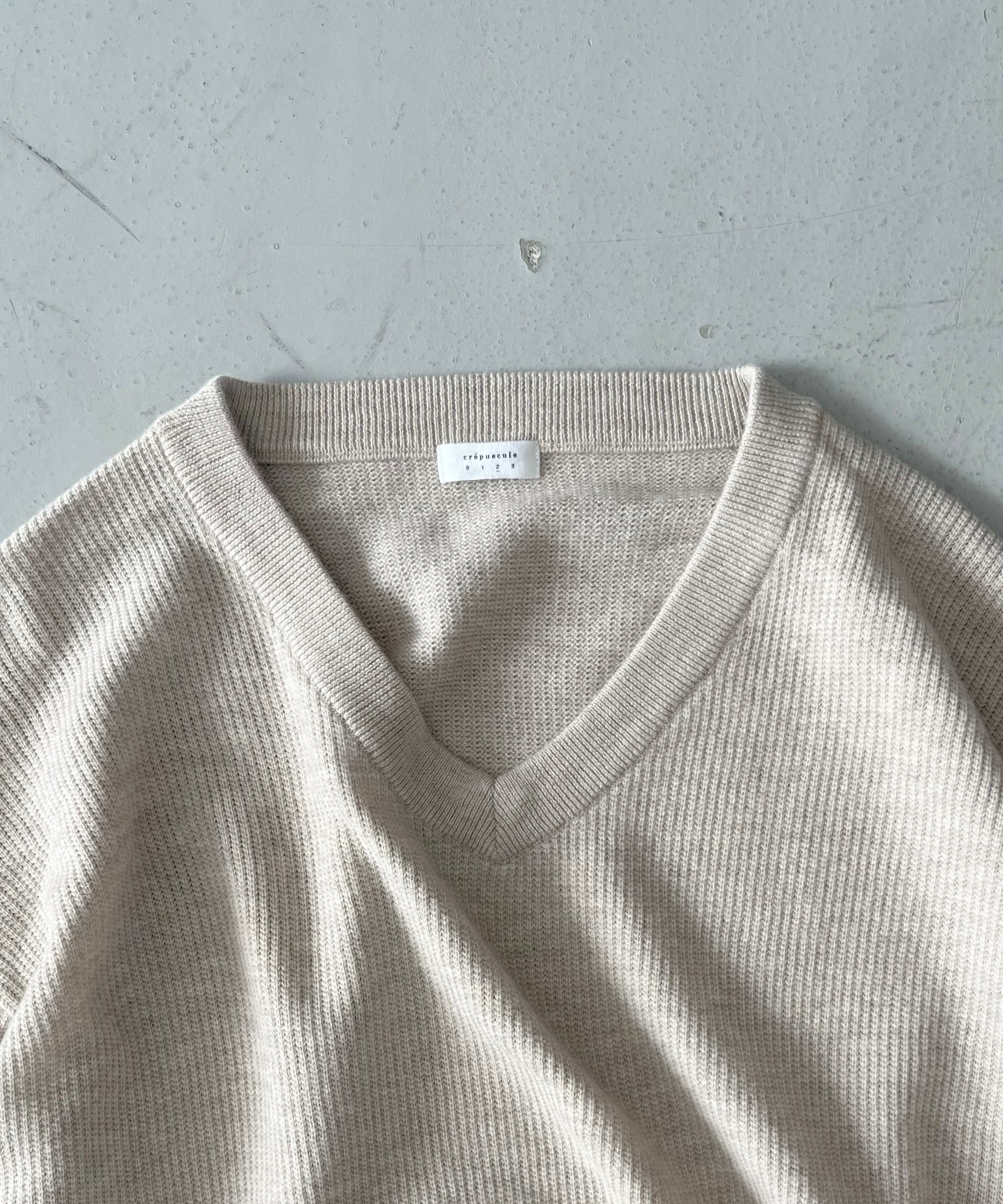 crepuscule V neck p/o "BEIGE"
