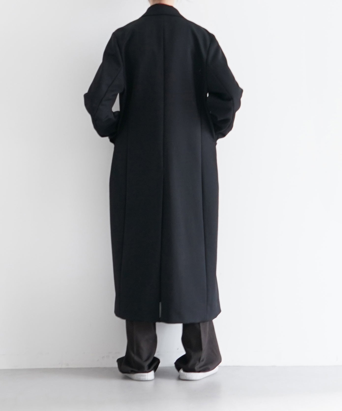 OUR LEGACY Robe overcoat "ONYX BLACK TECH SATEEN"