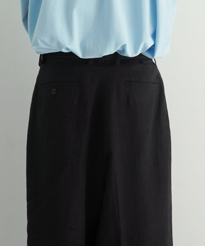 REVERBERATE Tacked trousers "BLACK"