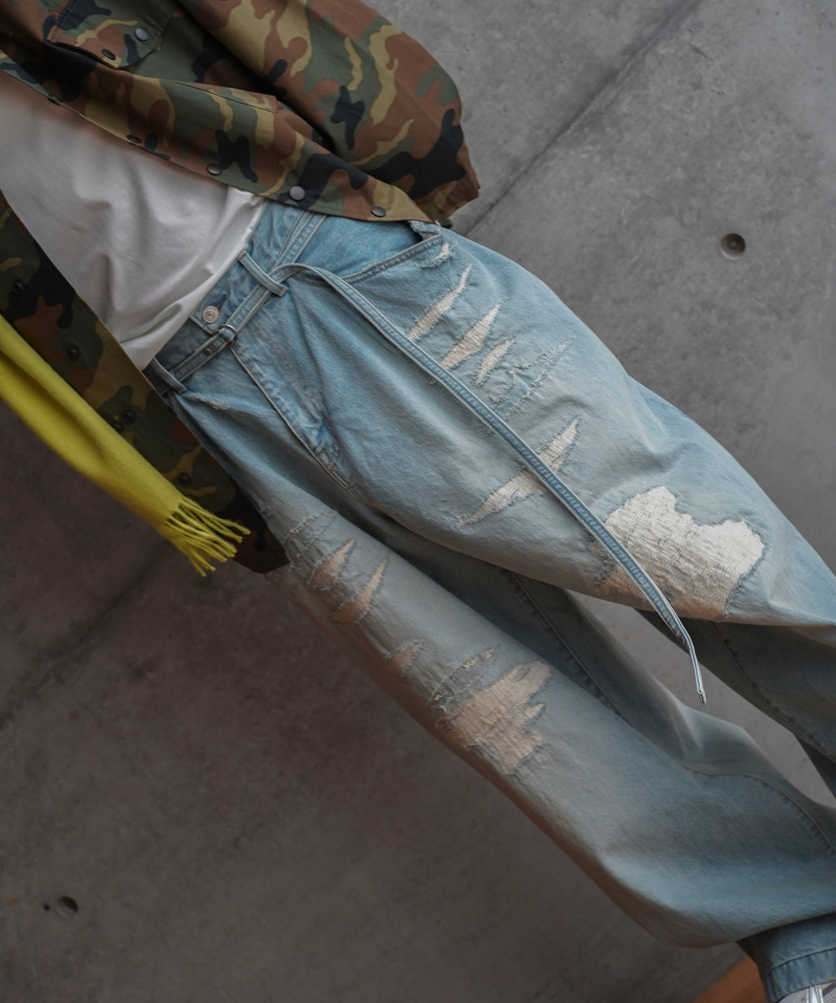 NEONSIGN Wave denim - destroyed "INDIGO USED"