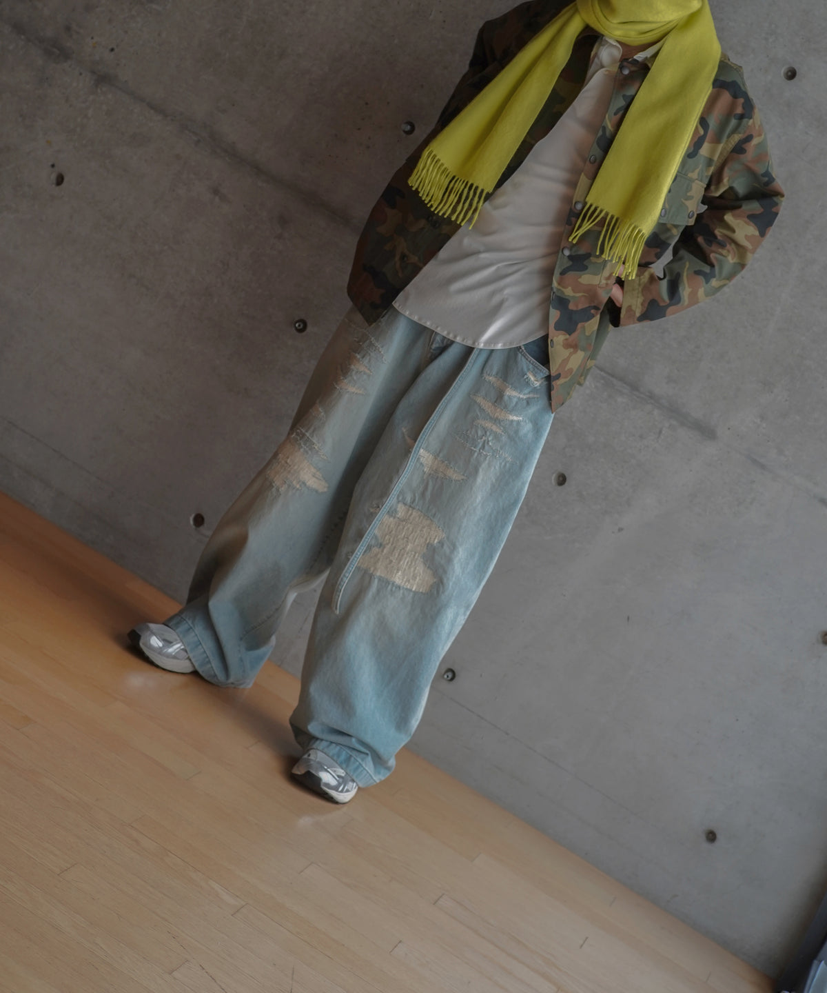 NEONSIGN Wave denim - destroyed "INDIGO USED"