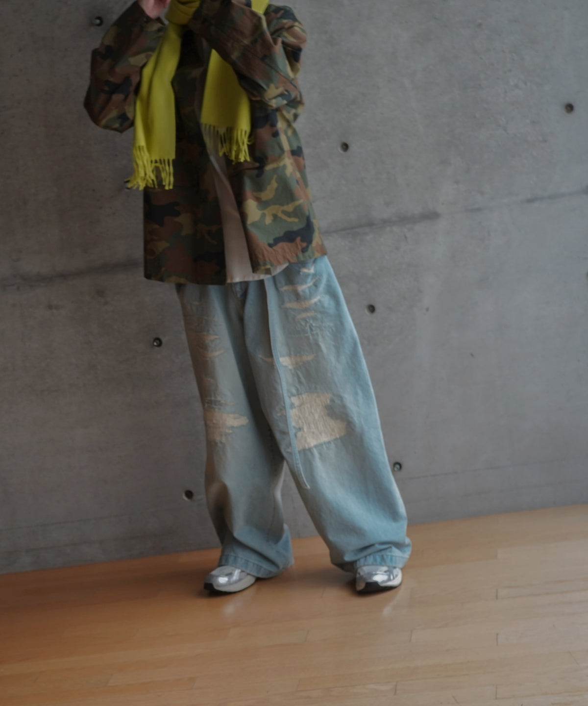 NEONSIGN Wave denim - destroyed "INDIGO USED"