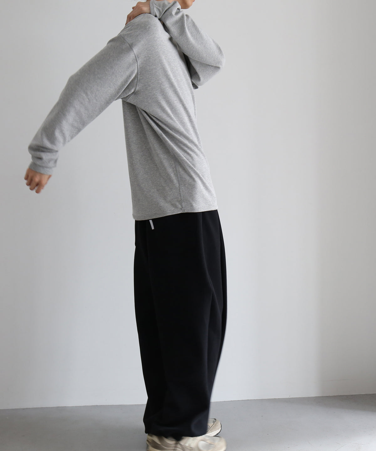 KAIKO Double ls tee "FIGURE"