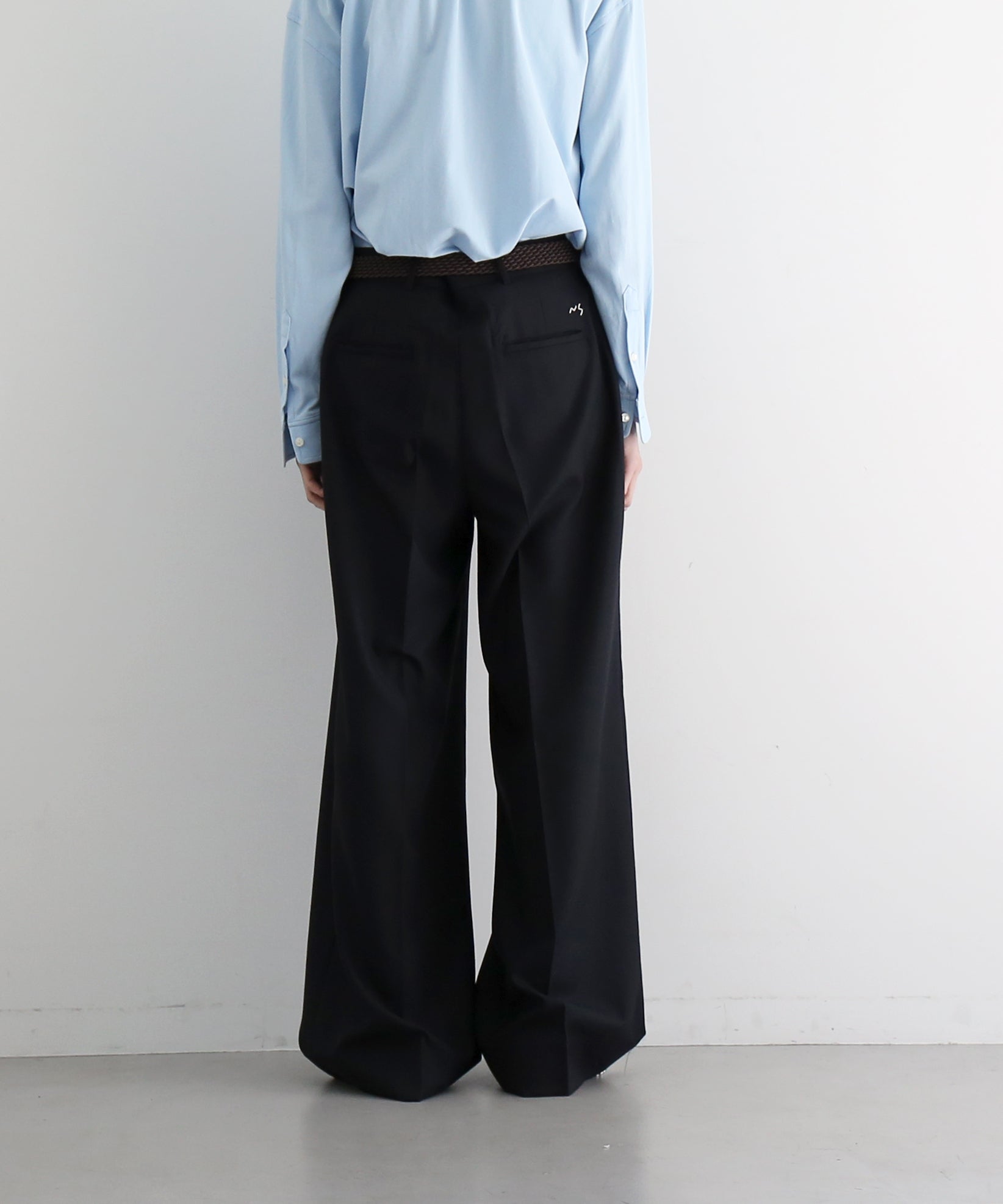 【EXCLUSIVE】NEONSIGN Anatomic straight slacks "NAVY"