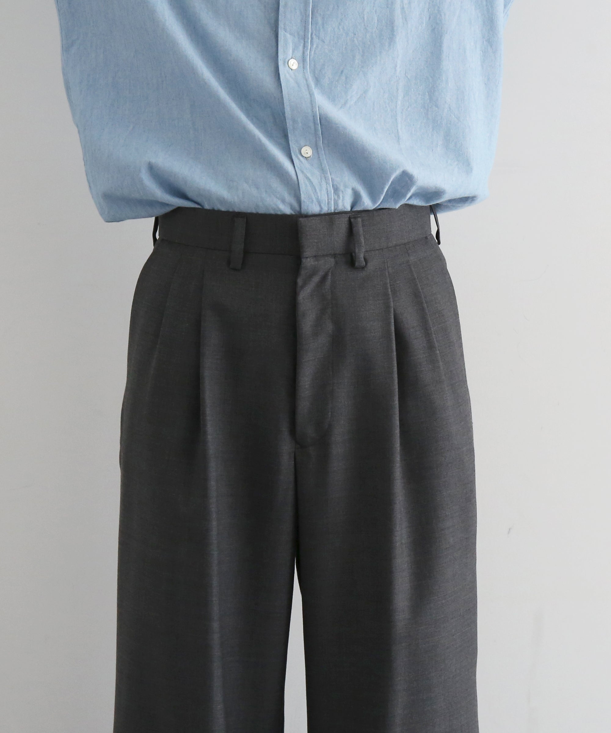 DEVINUSAGE Loose slacks "GRAY"