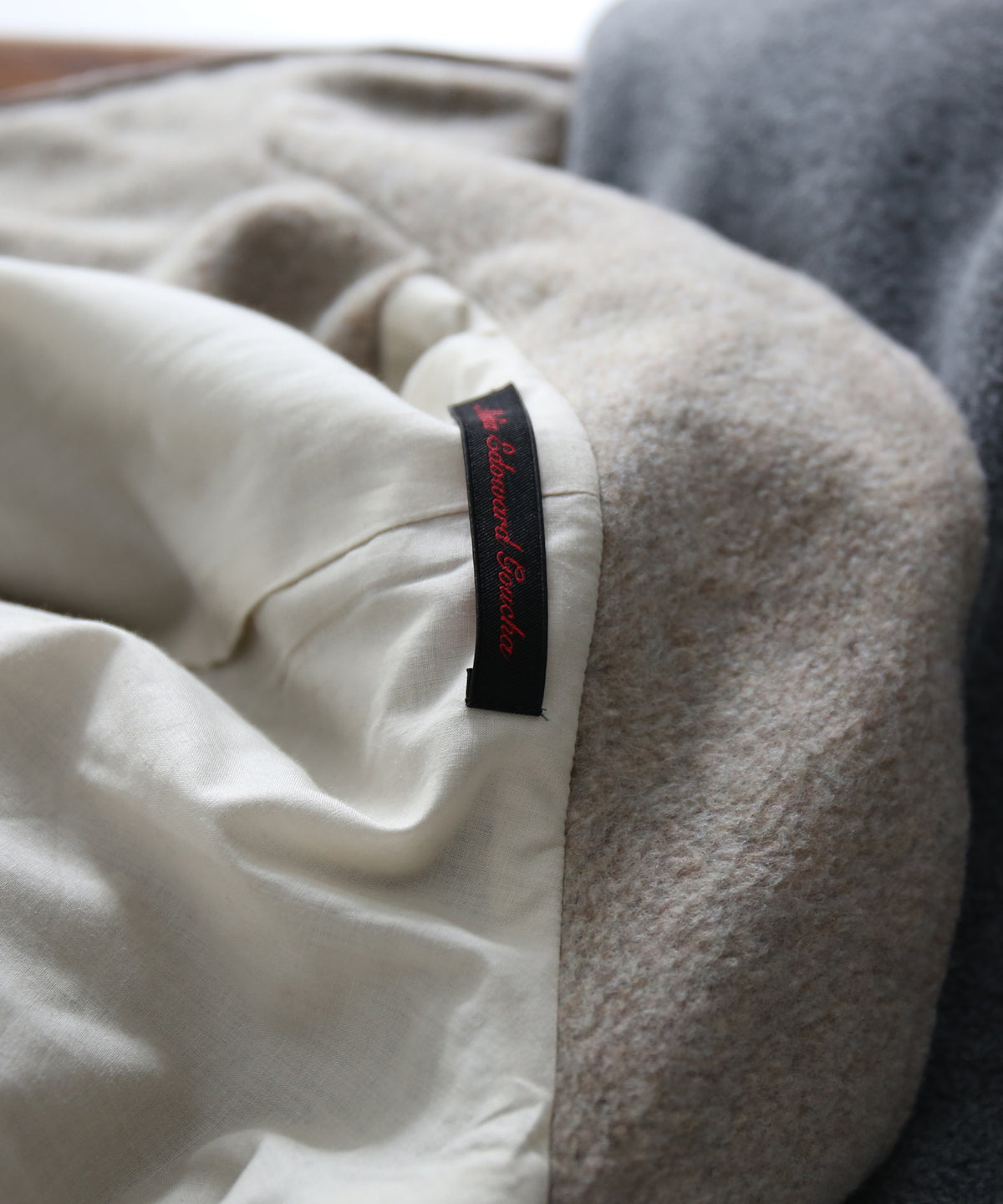 ABELIA EDOWARD GOUCHA Studio jumper "GREY"