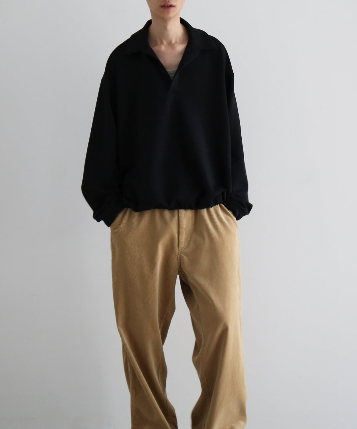 NEONSIGN Tech sweat -type : s "SOLID BLACK"