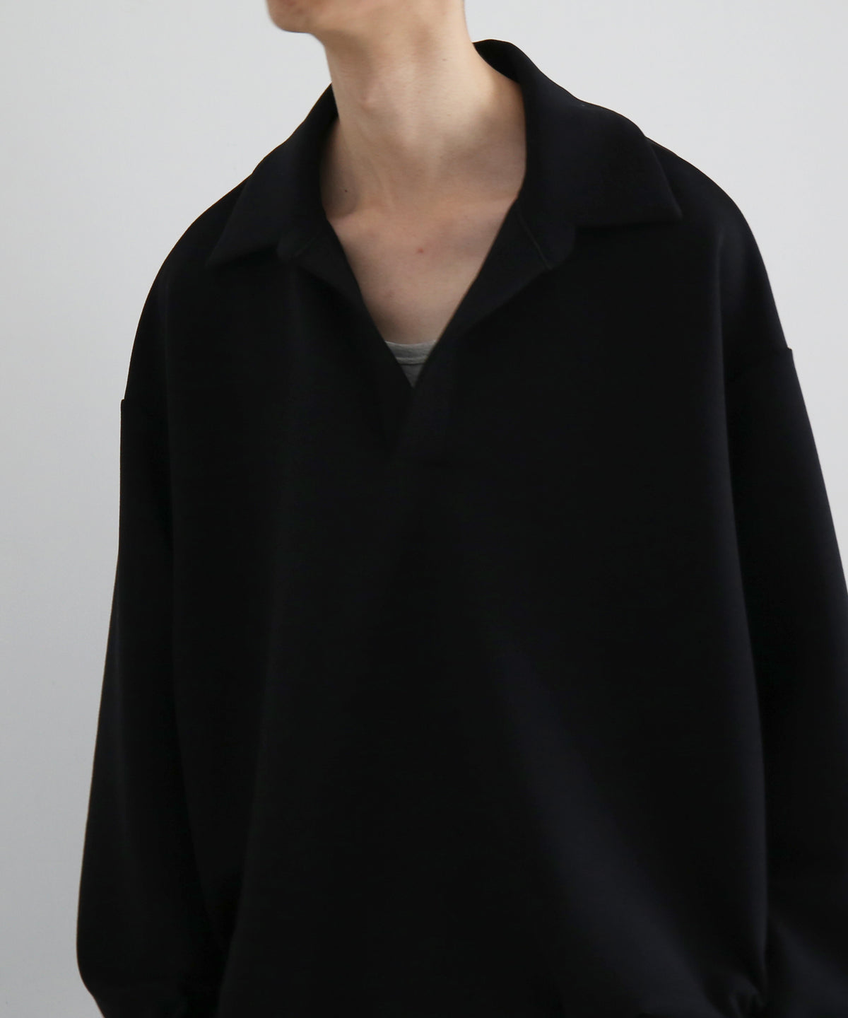 NEONSIGN Tech sweat -type : s "SOLID BLACK"