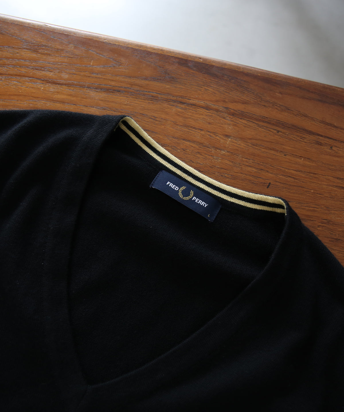 FRED PERRY Classic v neck jumper "NAVY"