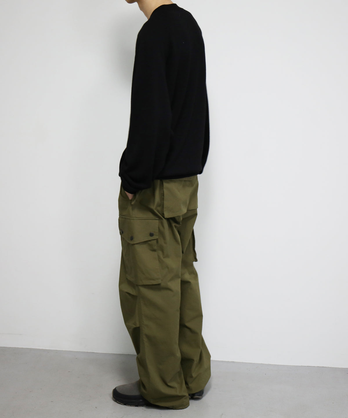 OLD FOLK HOUSE Washable wool sweatshirt "BLACK"
