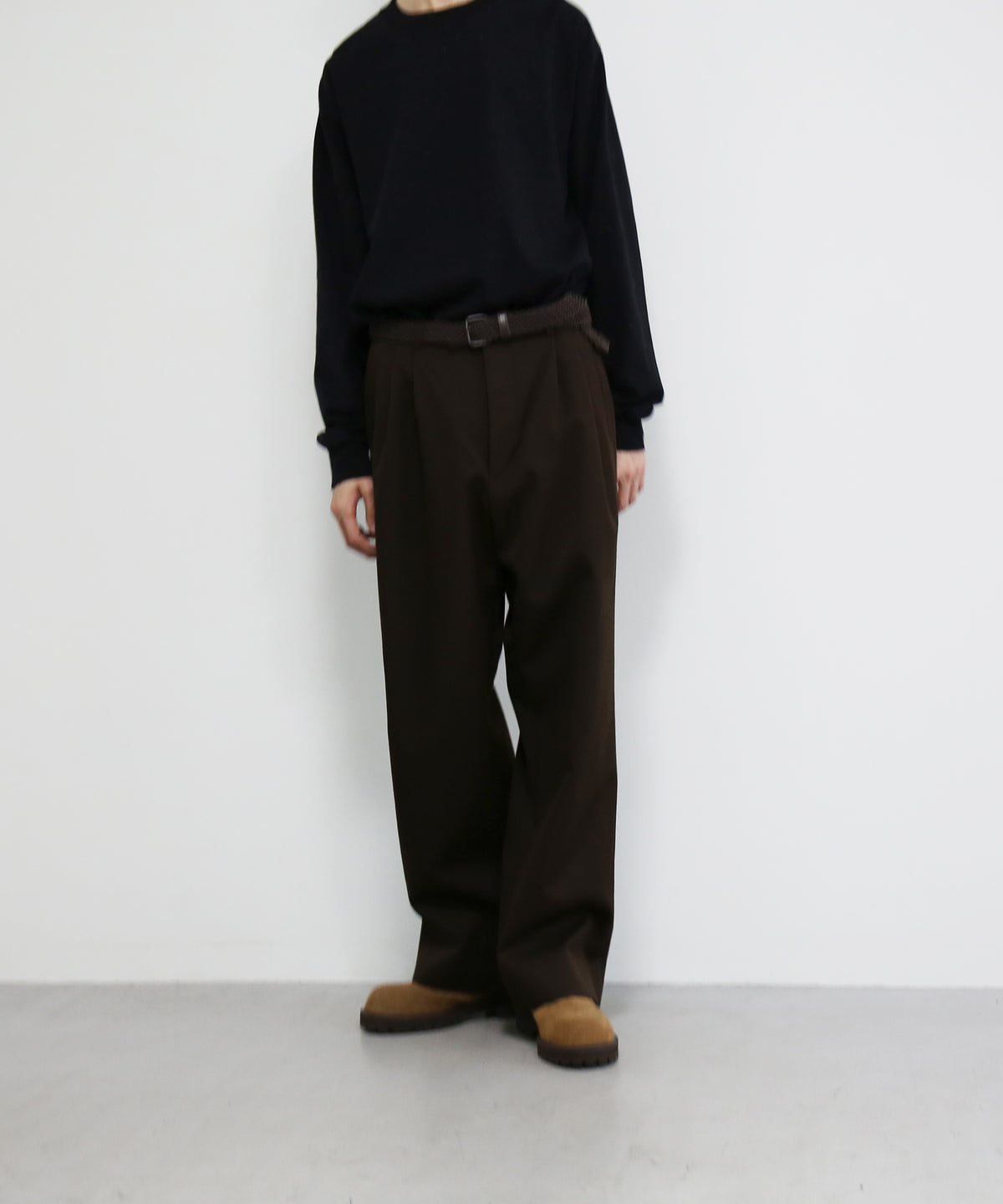OLD FOLK HOUSE Virgin wool gabardine trousers "DARK BROWN"