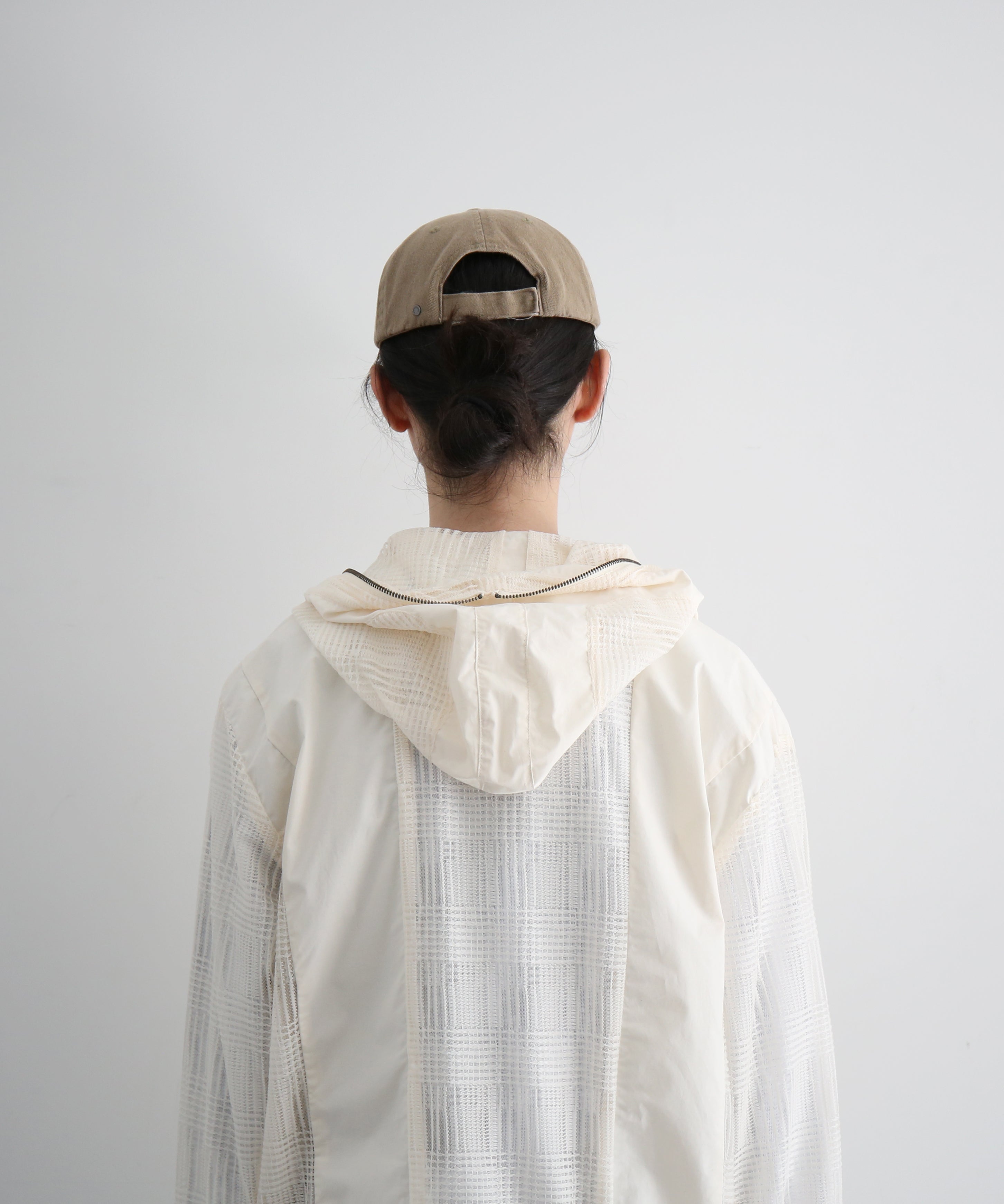 JIAN YE Lace monster hood "ECRU"