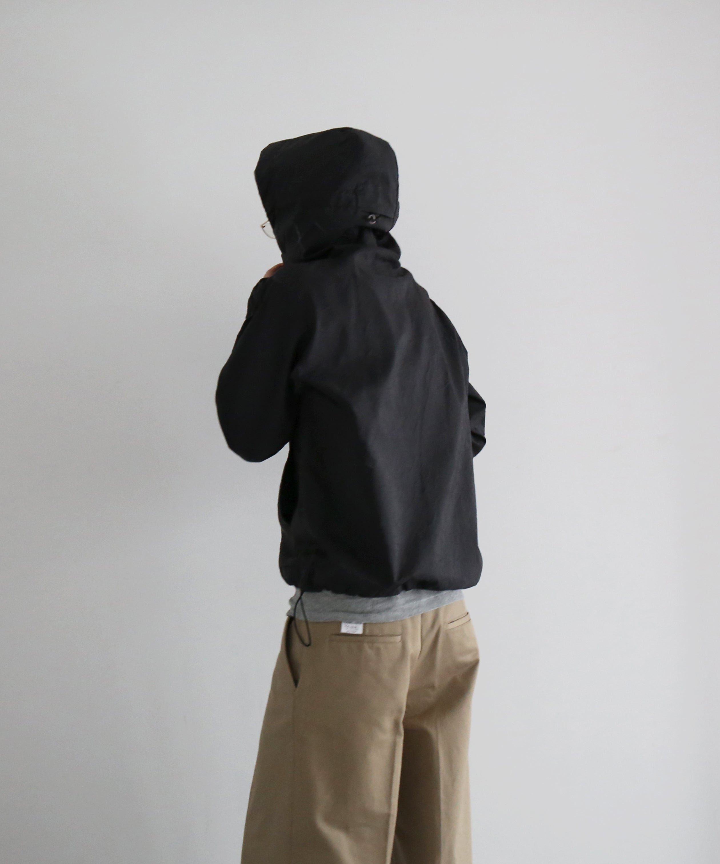 ryaw Inverted pleat shell "BLACK"