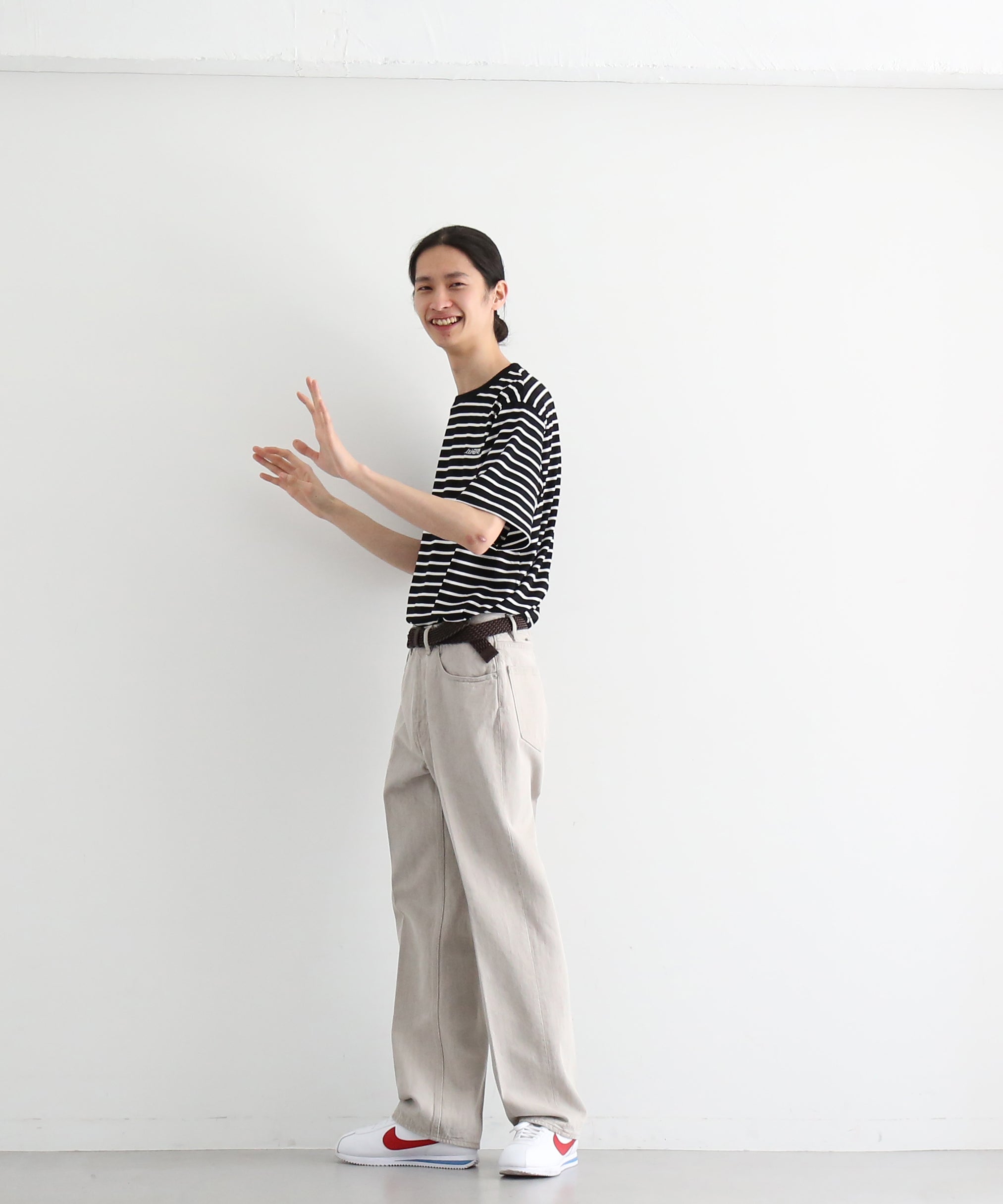 AURALEE Faded hard twist brown denim 5p pants "LIGHT GRAY"