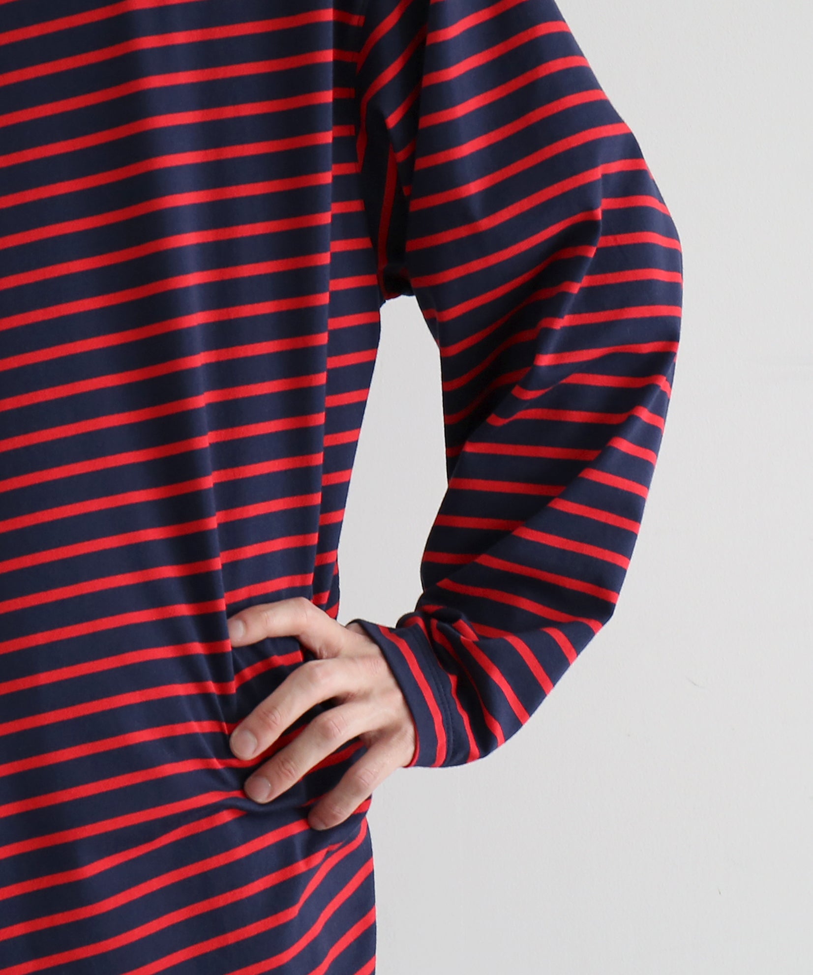 VOAAOV Border l/s tee "NAVY / RED"