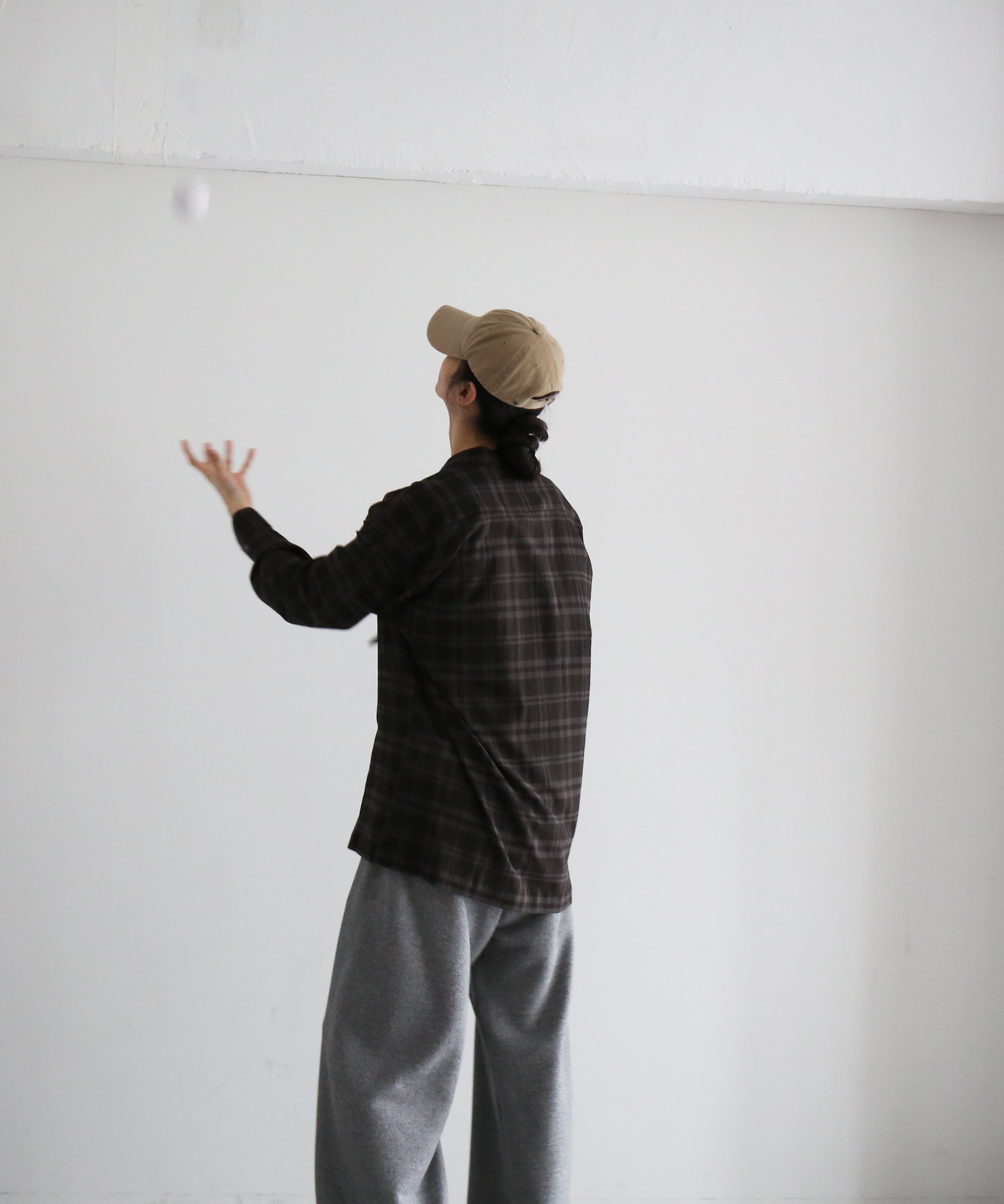 VOAAOV Shadow check l/s shirt "CHARCOAL"