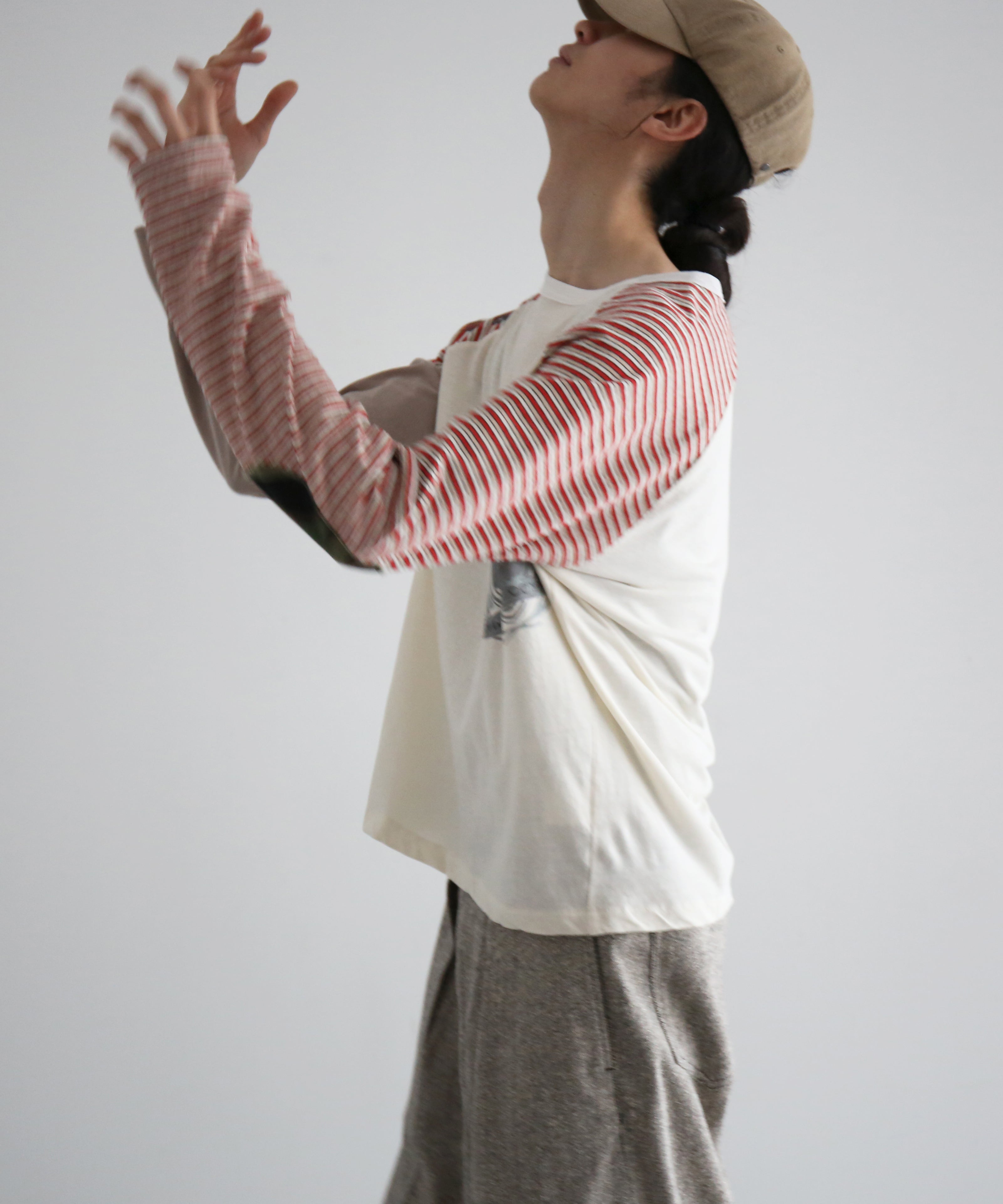 FAF(FAKE AS FLOWERS) Stripe raglan "ECRU"