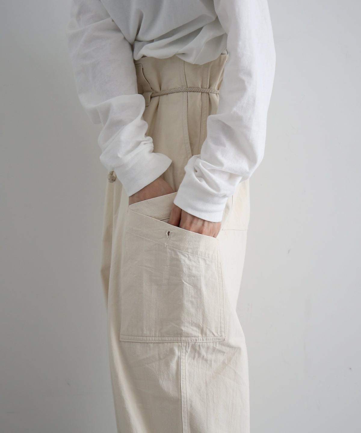 【EXCLUSIVE】WHOWHAT Origami pocket cargo pants "IVORY"