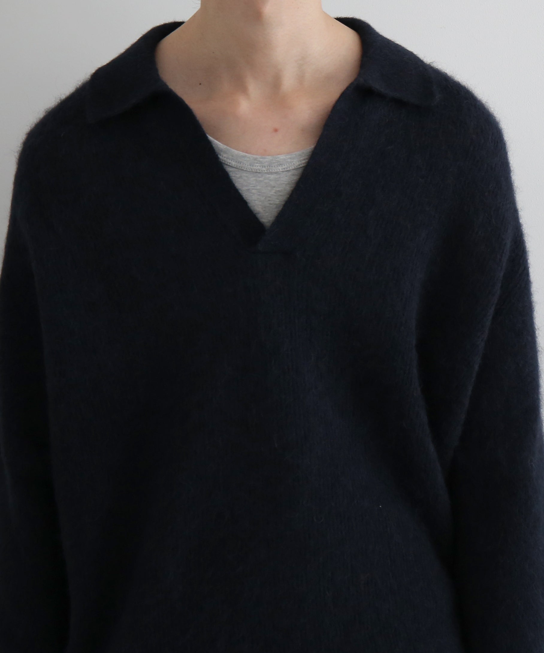 AURALEE Baby suri alpaca sheer knit skipper polo "NAVY"