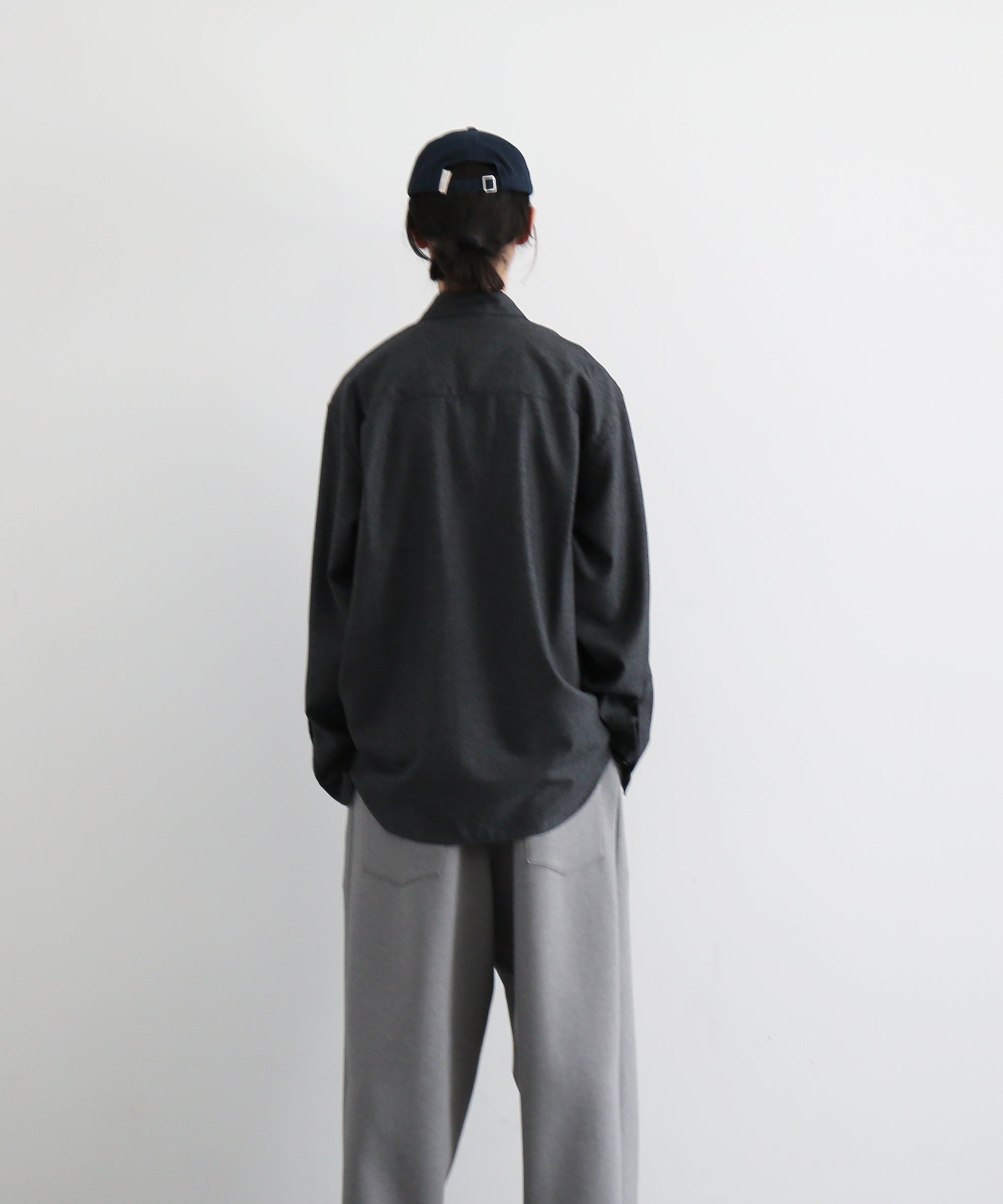 AURALEE Super light wool shirt "TOP CHARCOAL"